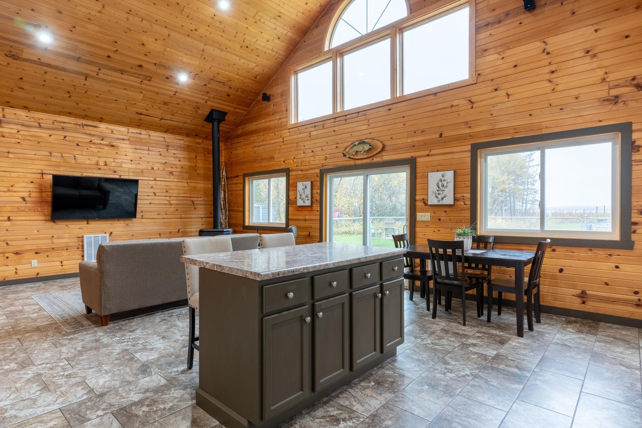 2000 single family home for sale at 33489 Strawberry Drive in Ogema, MN — 3 bed, 1 bath (photo 14 of 38)