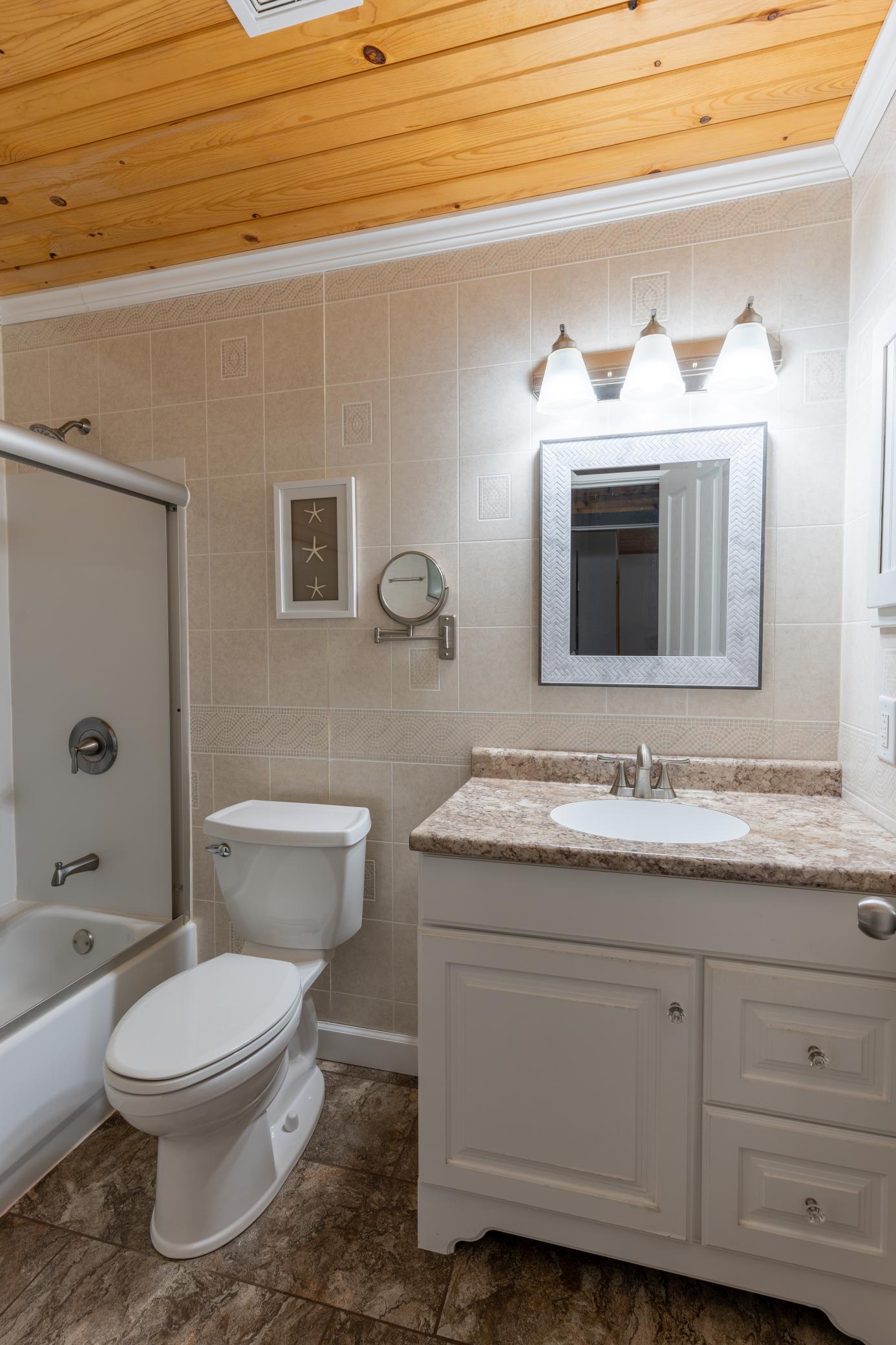 2000 single family home for sale at 33489 Strawberry Drive in Ogema, MN — 3 bed, 1 bath (photo 21 of 38)