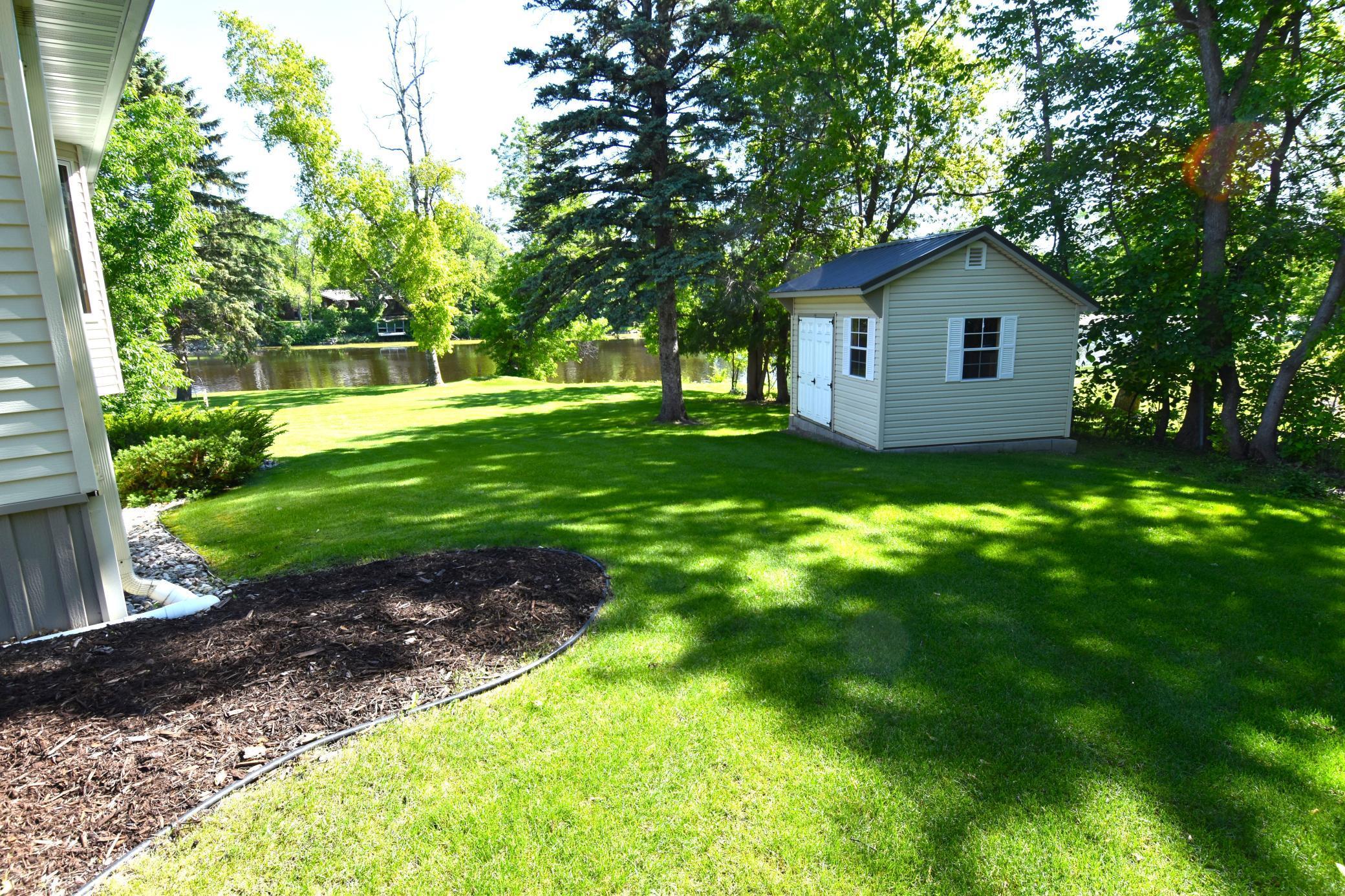 1950 single family home for sale at 1217 Taft Street E in Thief River Falls, MN — 3 bed, 2 bath (photo 34 of 40)