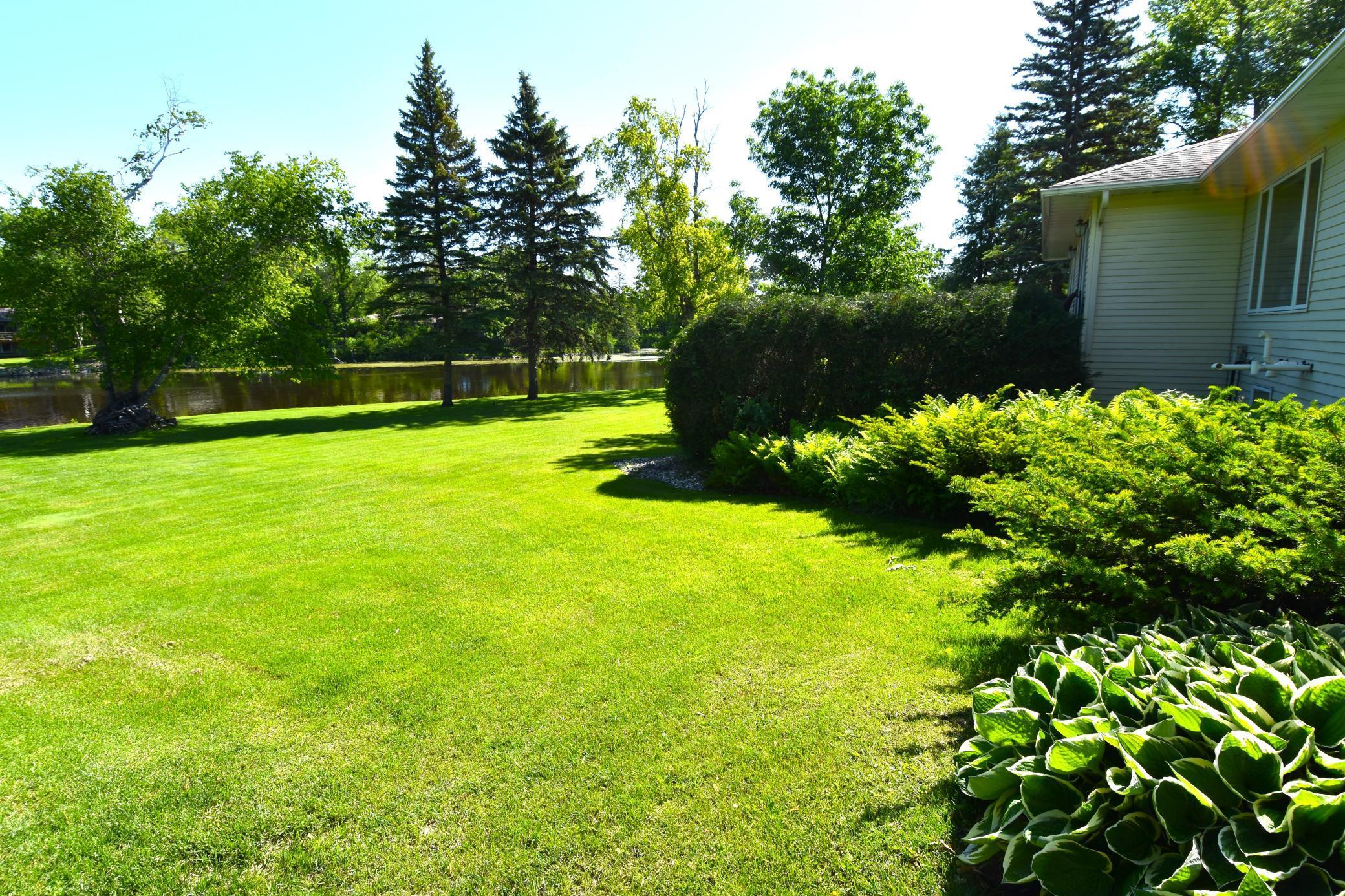 1950 single family home for sale at 1217 Taft Street E in Thief River Falls, MN — 3 bed, 2 bath (photo 39 of 40)