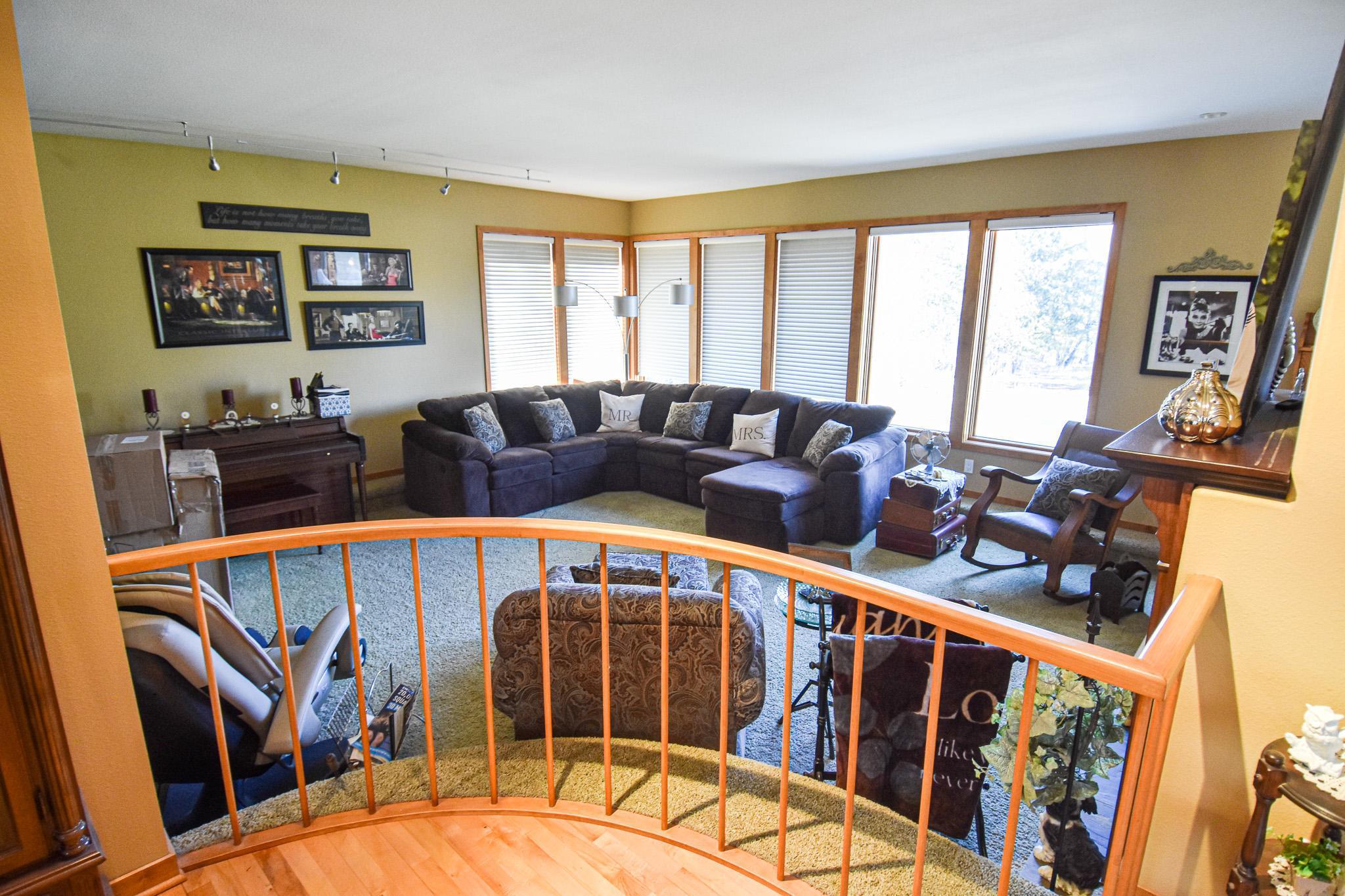 1950 single family home for sale at 1217 Taft Street E in Thief River Falls, MN — 3 bed, 2 bath (photo 7 of 40)