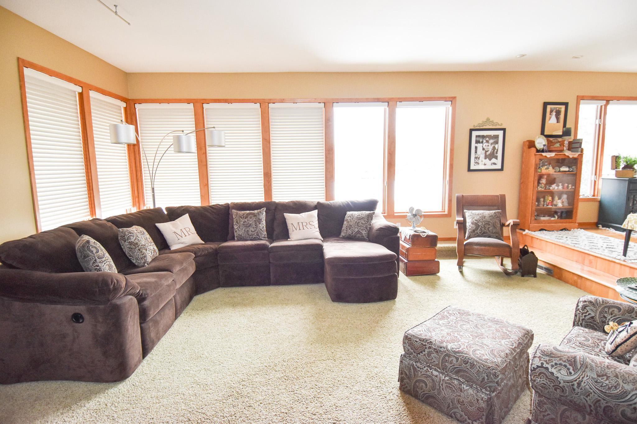 1950 single family home for sale at 1217 Taft Street E in Thief River Falls, MN — 3 bed, 2 bath (photo 8 of 40)