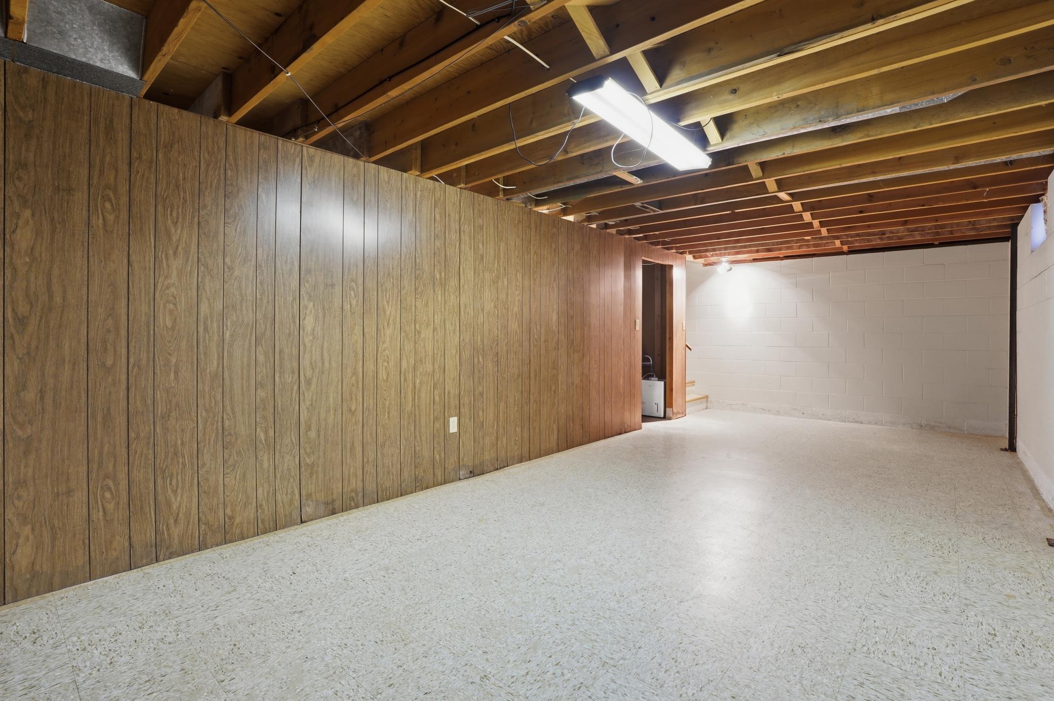 1972 single family home for sale at 535 W Bend Lane in Alvarado, MN — 3 bed, 1 bath (photo 25 of 32)