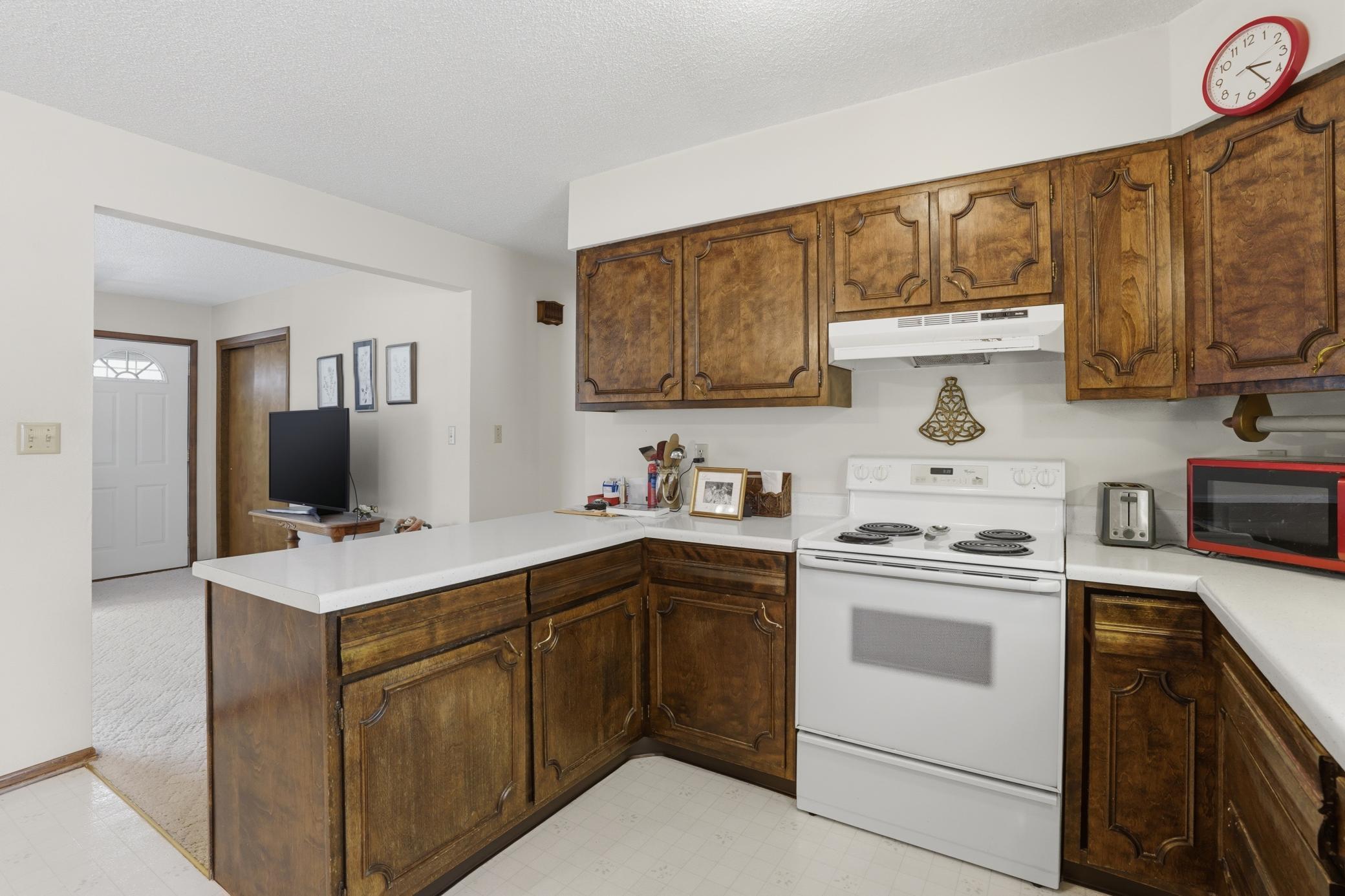 1972 single family home for sale at 535 W Bend Lane in Alvarado, MN — 3 bed, 1 bath (photo 10 of 32)