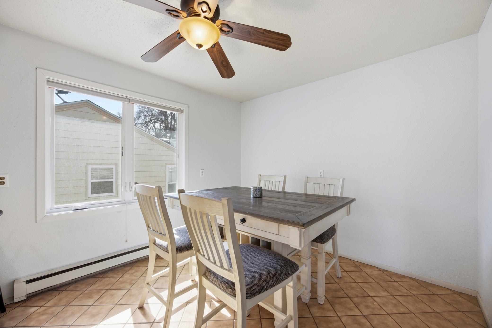 1976 single family home for sale at 1211 Hall Avenue in Breckenridge, MN — 3 bed, 2 bath (photo 15 of 36)