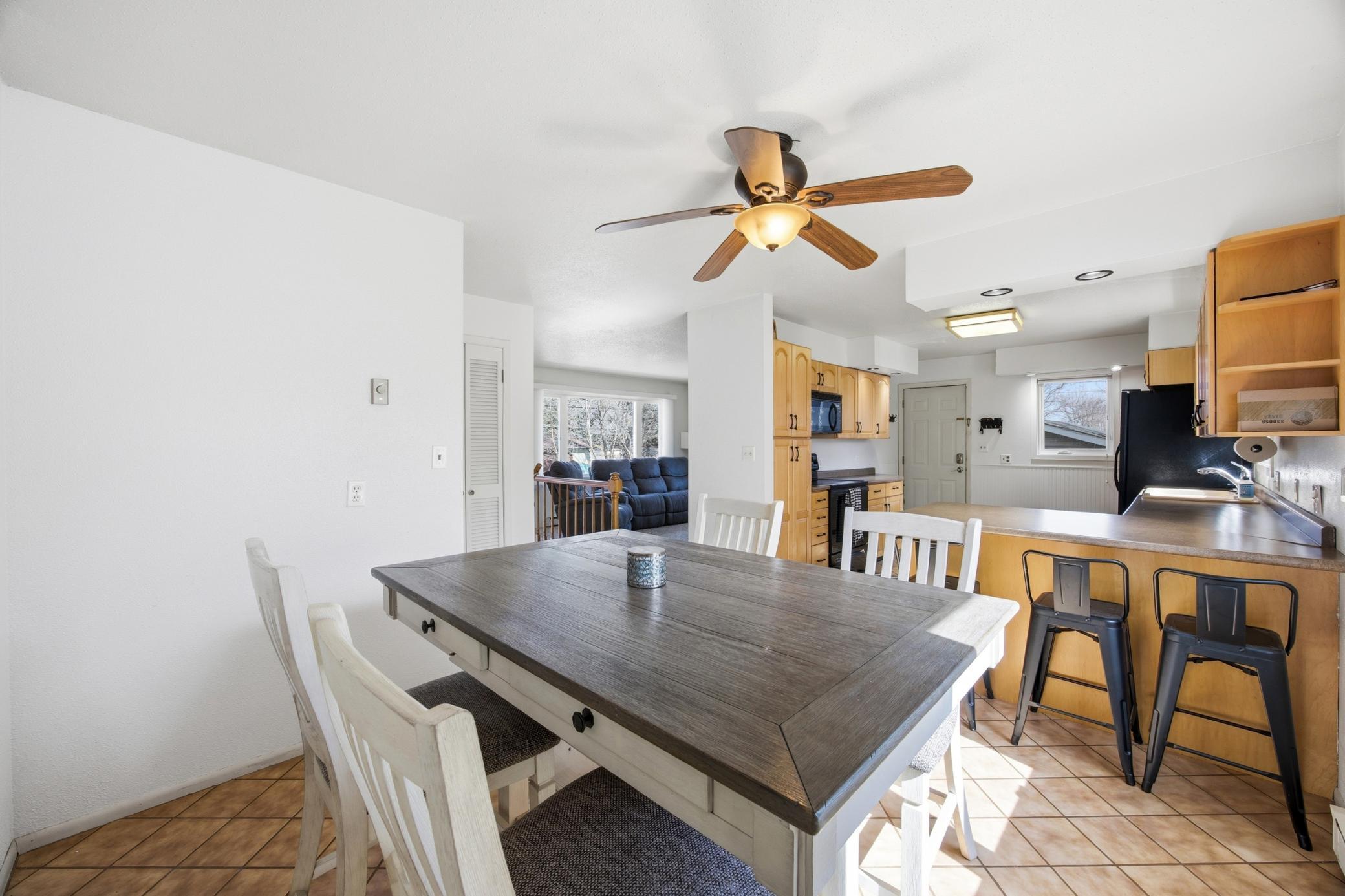 1976 single family home for sale at 1211 Hall Avenue in Breckenridge, MN — 3 bed, 2 bath (photo 16 of 36)