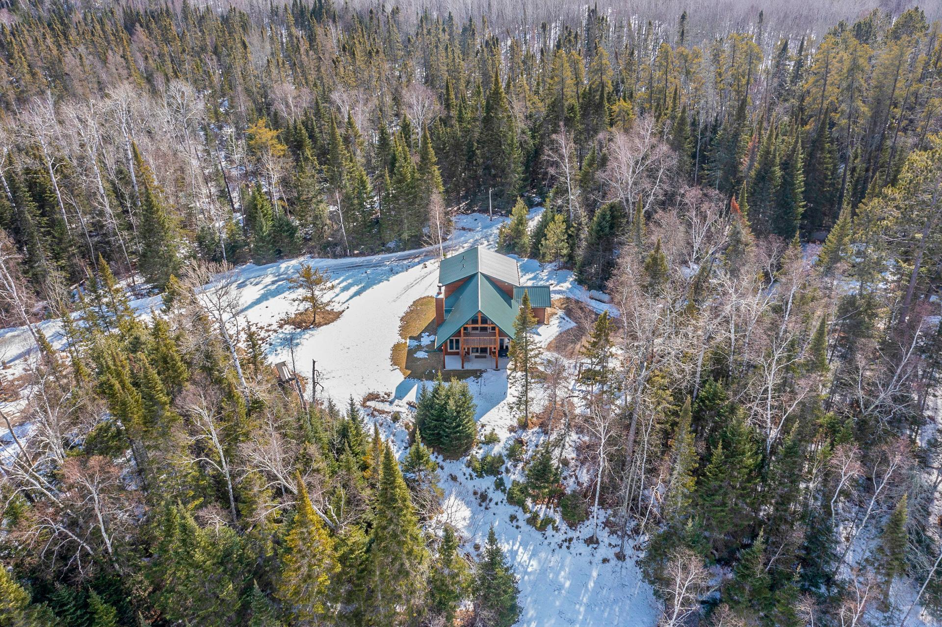 2019 single family home for sale at 25440 O'Donnell Lane in Bigfork, MN — 3 bed, 2 bath (photo 2 of 55)