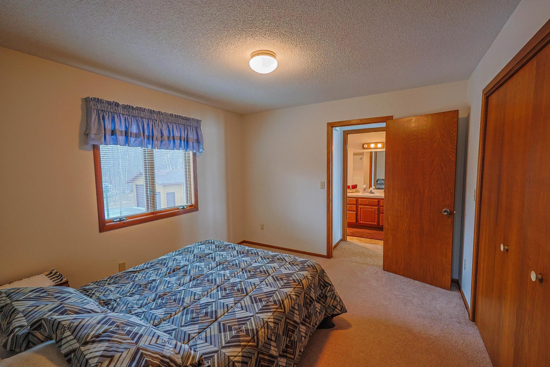 1990 single family home for sale at 24281 Hazel Wood Drive in Park Rapids, MN — 3 bed, 2 bath (photo 15 of 51)