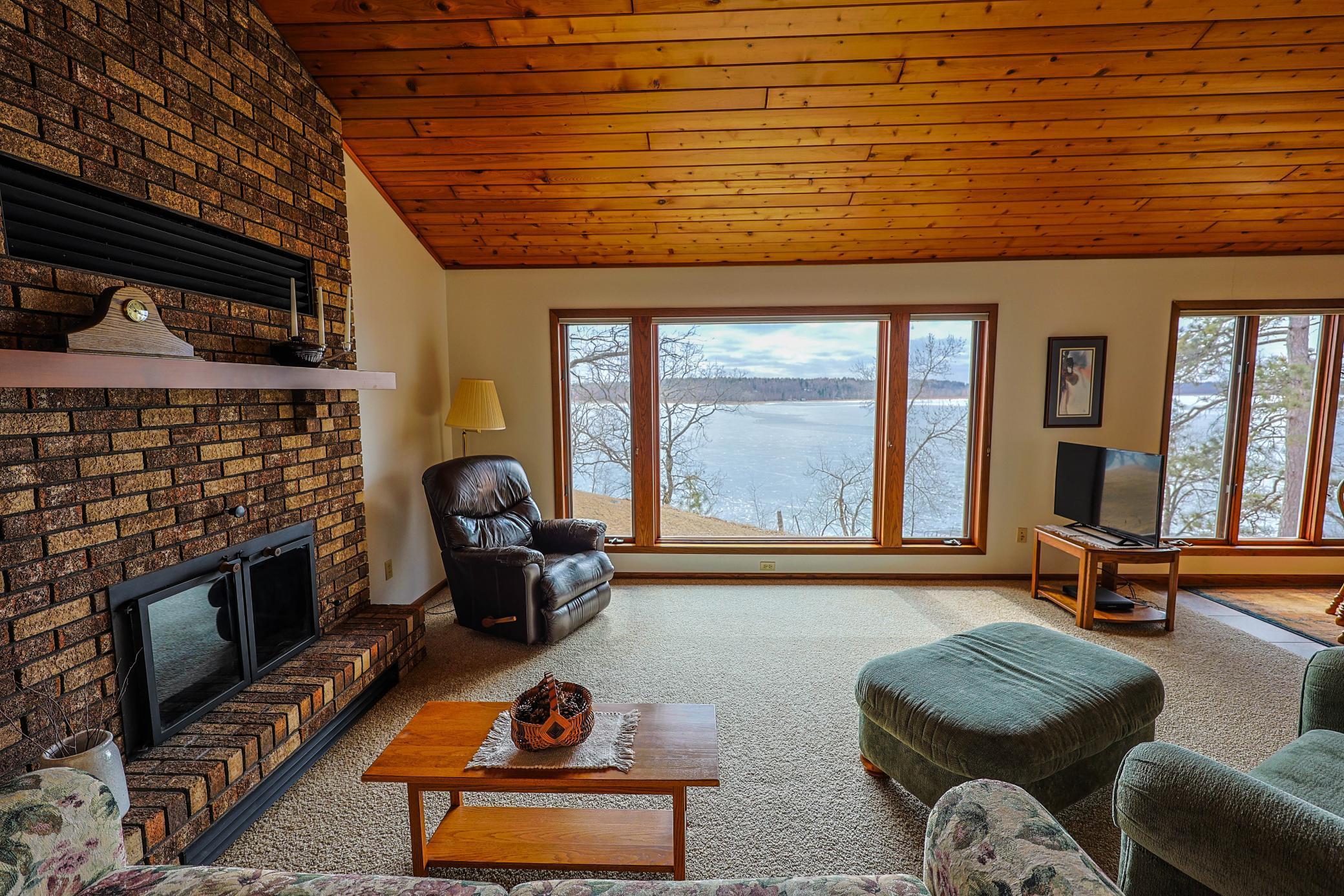 1990 single family home for sale at 24281 Hazel Wood Drive in Park Rapids, MN — 3 bed, 2 bath (photo 3 of 51)