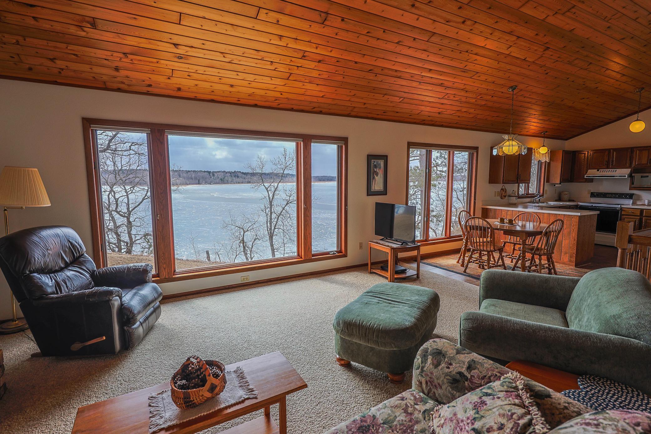 1990 single family home for sale at 24281 Hazel Wood Drive in Park Rapids, MN — 3 bed, 2 bath (photo 4 of 51)