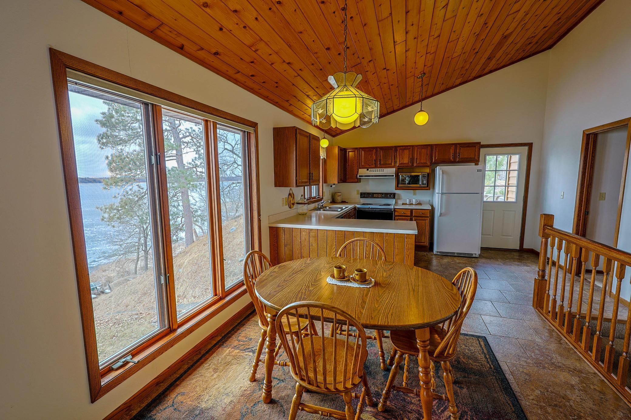 1990 single family home for sale at 24281 Hazel Wood Drive in Park Rapids, MN — 3 bed, 2 bath (photo 6 of 51)