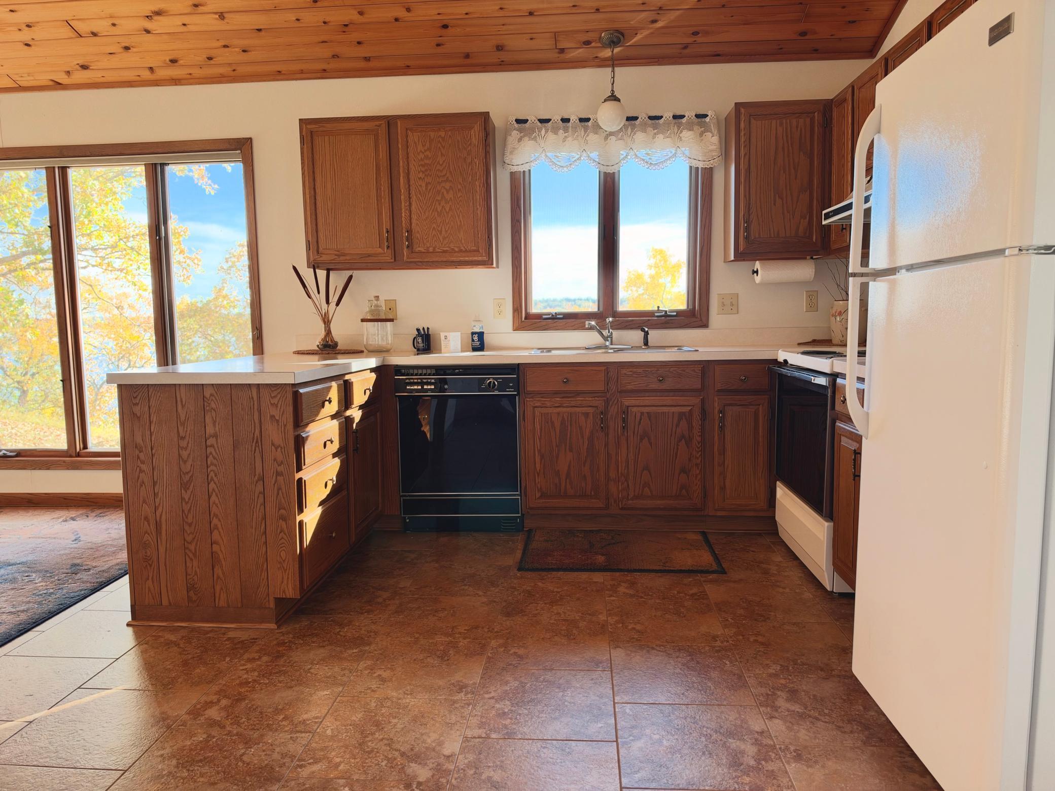 1990 single family home for sale at 24281 Hazel Wood Drive in Park Rapids, MN — 3 bed, 2 bath (photo 26 of 80)