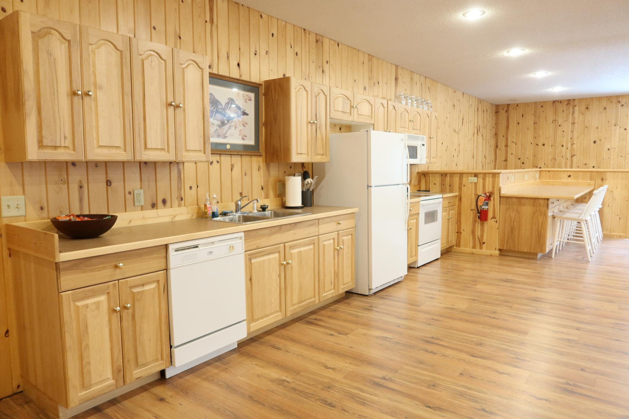 2001 single family home for sale at 30694 Olson Street in Pequot Lakes, MN — 6 bed, 4 bath (photo 18 of 38)