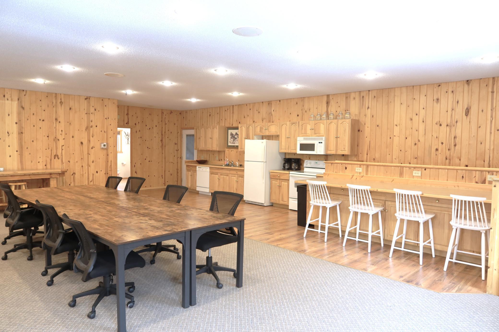 2001 single family home for sale at 30694 Olson Street in Pequot Lakes, MN — 6 bed, 4 bath (photo 19 of 38)