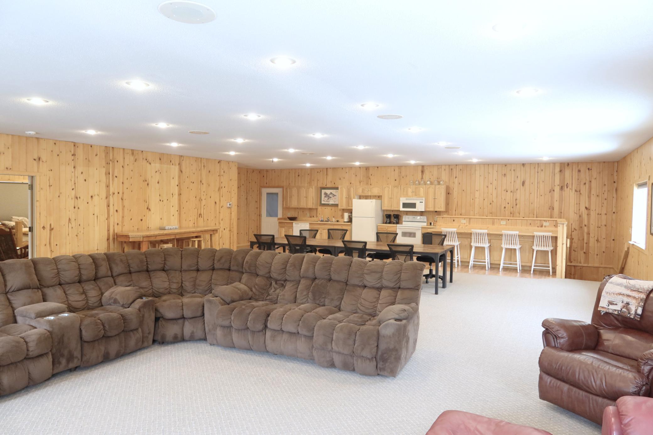 2001 single family home for sale at 30694 Olson Street in Pequot Lakes, MN — 6 bed, 4 bath (photo 21 of 38)