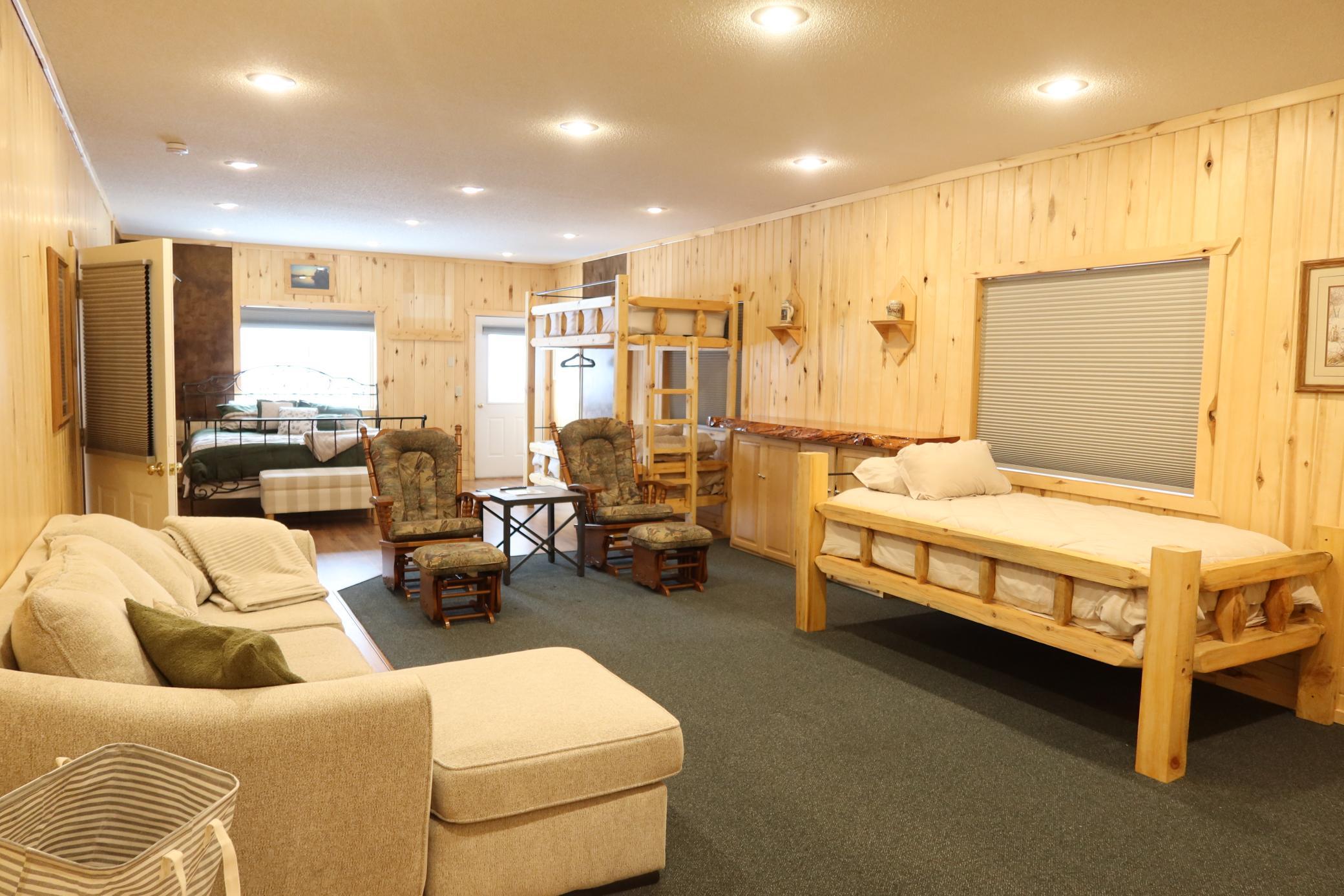 2001 single family home for sale at 30694 Olson Street in Pequot Lakes, MN — 6 bed, 4 bath (photo 25 of 38)