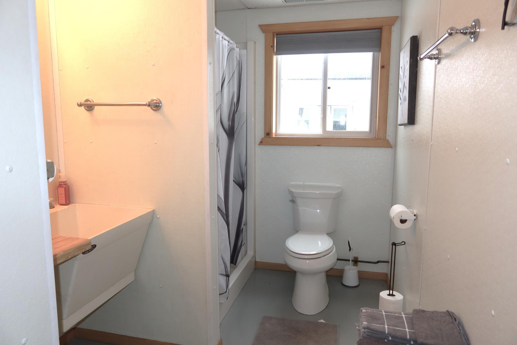 2001 single family home for sale at 30694 Olson Street in Pequot Lakes, MN — 6 bed, 4 bath (photo 33 of 38)