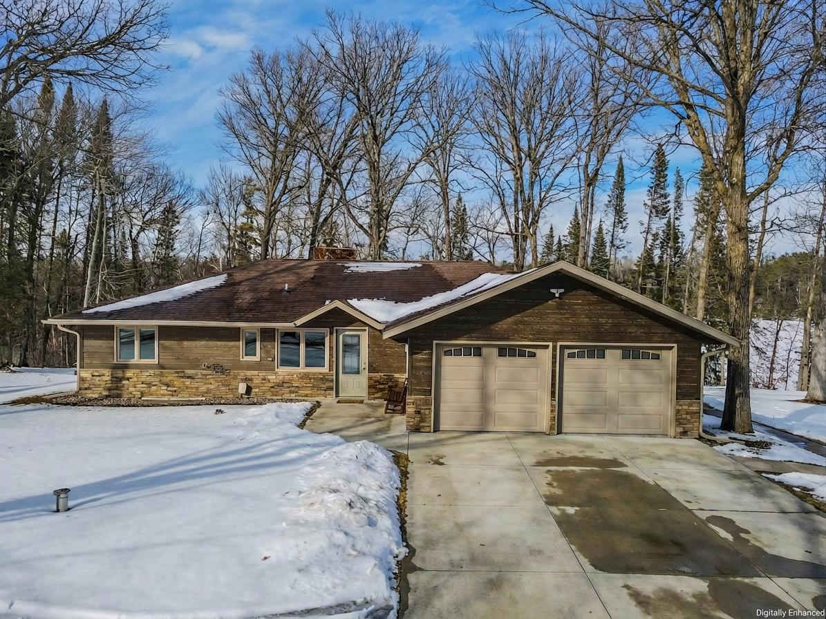 1959 single family home for sale at 11100 Fisher Lane in Park Rapids, MN — 3 bed, 3 bath (photo 4 of 45)