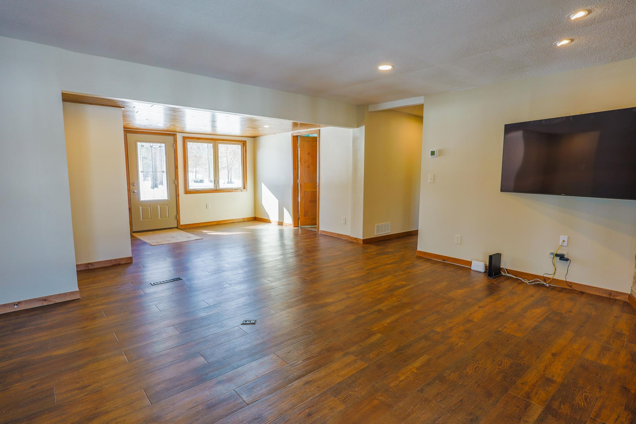 1959 single family home for sale at 11100 Fisher Lane in Park Rapids, MN — 3 bed, 3 bath (photo 5 of 45)