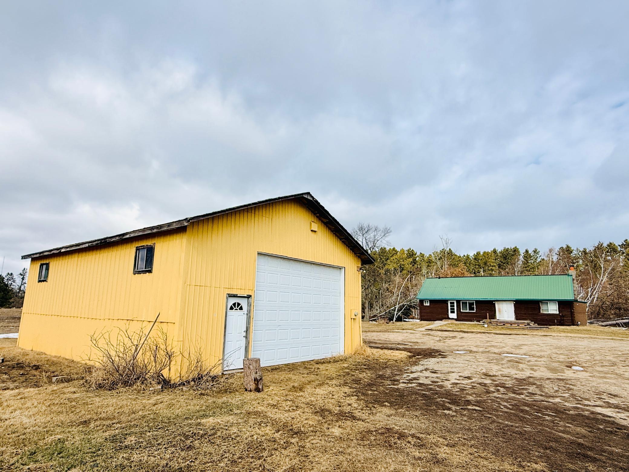 2001 single family home for sale at 515 Carr Lake Road SE in Bemidji, MN — 4 bed, 2 bath (photo 3 of 30)