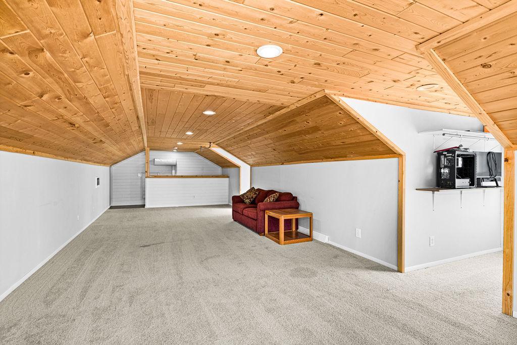 1993 single family home for sale at 33107 Chippewa Drive in Grand Rapids, MN — 4 bed, 2 bath (photo 16 of 22)