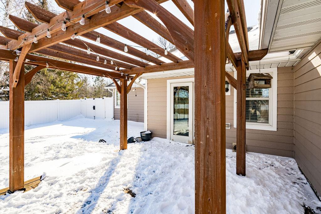 1993 single family home for sale at 33107 Chippewa Drive in Grand Rapids, MN — 4 bed, 2 bath (photo 17 of 22)