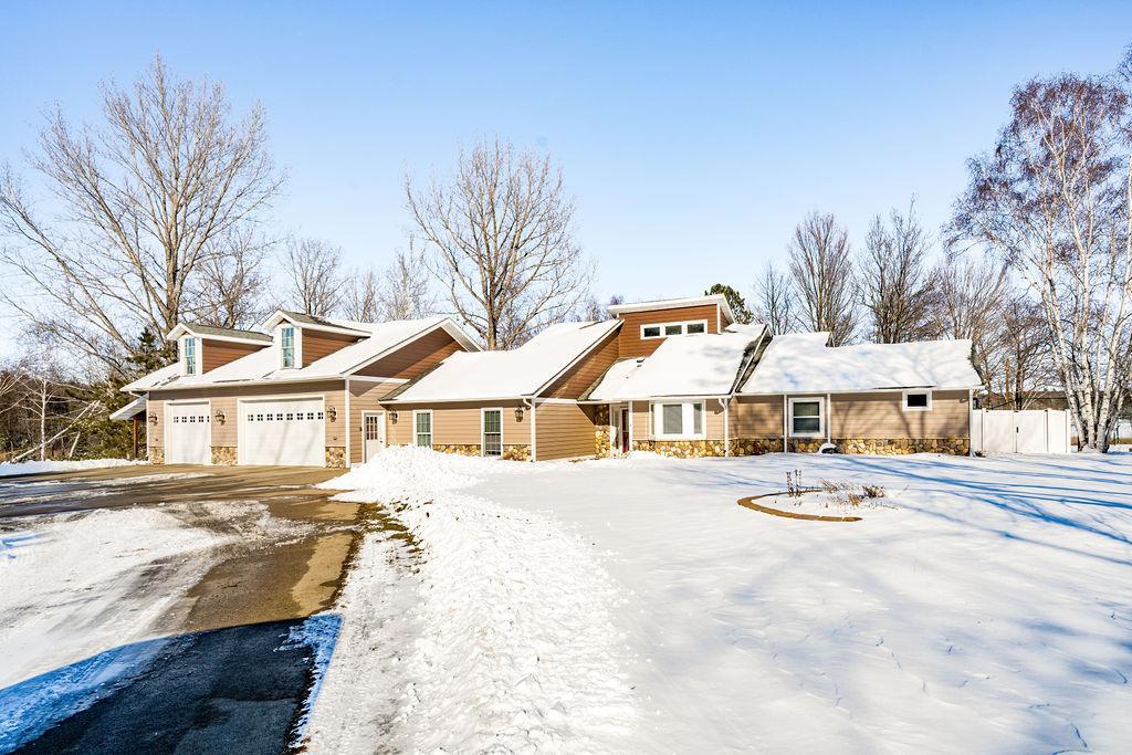 1993 single family home for sale at 33107 Chippewa Drive in Grand Rapids, MN — 4 bed, 2 bath (photo 20 of 22)