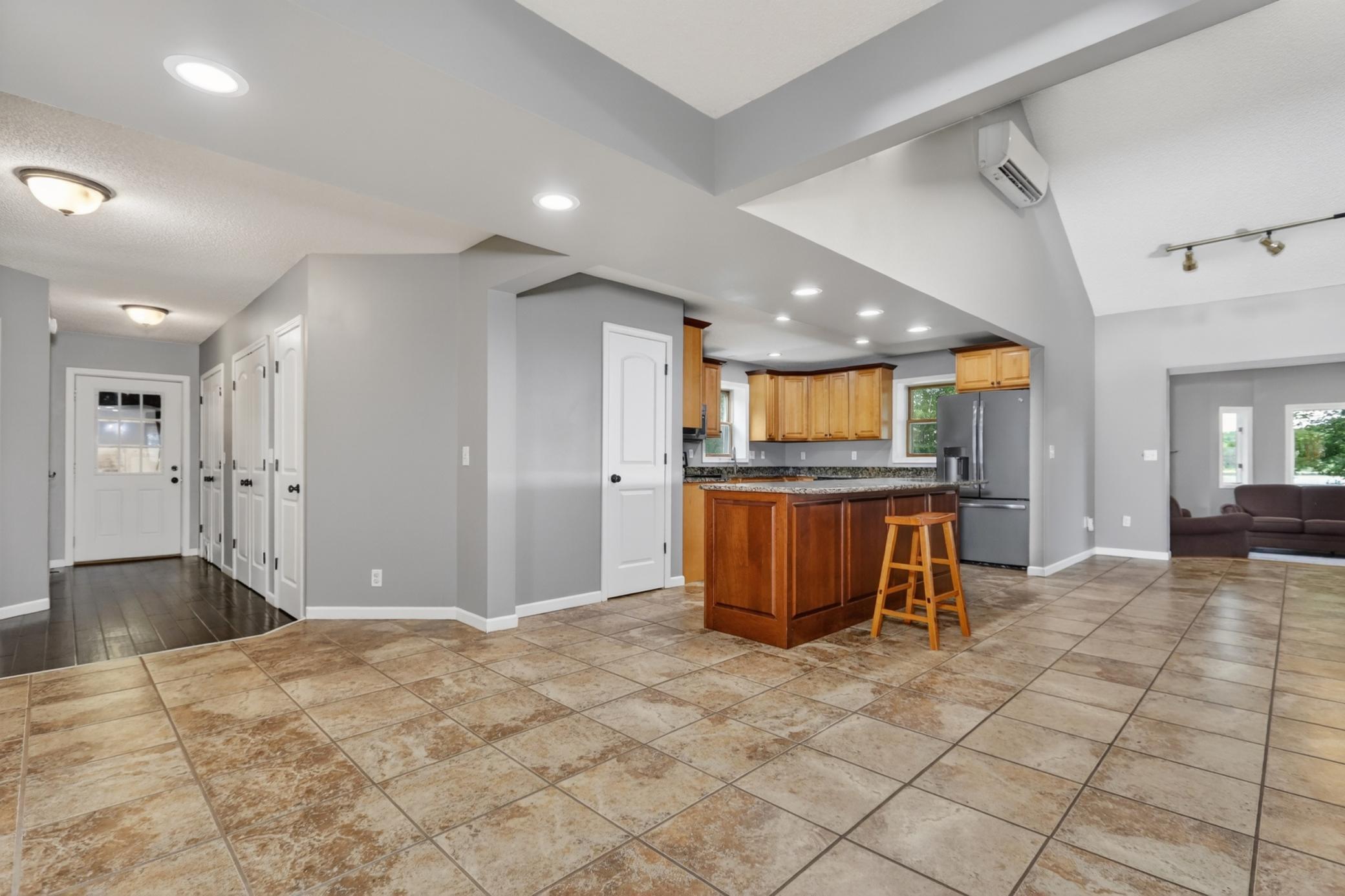 1993 single family home for sale at 33107 Chippewa Drive in Grand Rapids, MN — 4 bed, 2 bath (photo 15 of 52)
