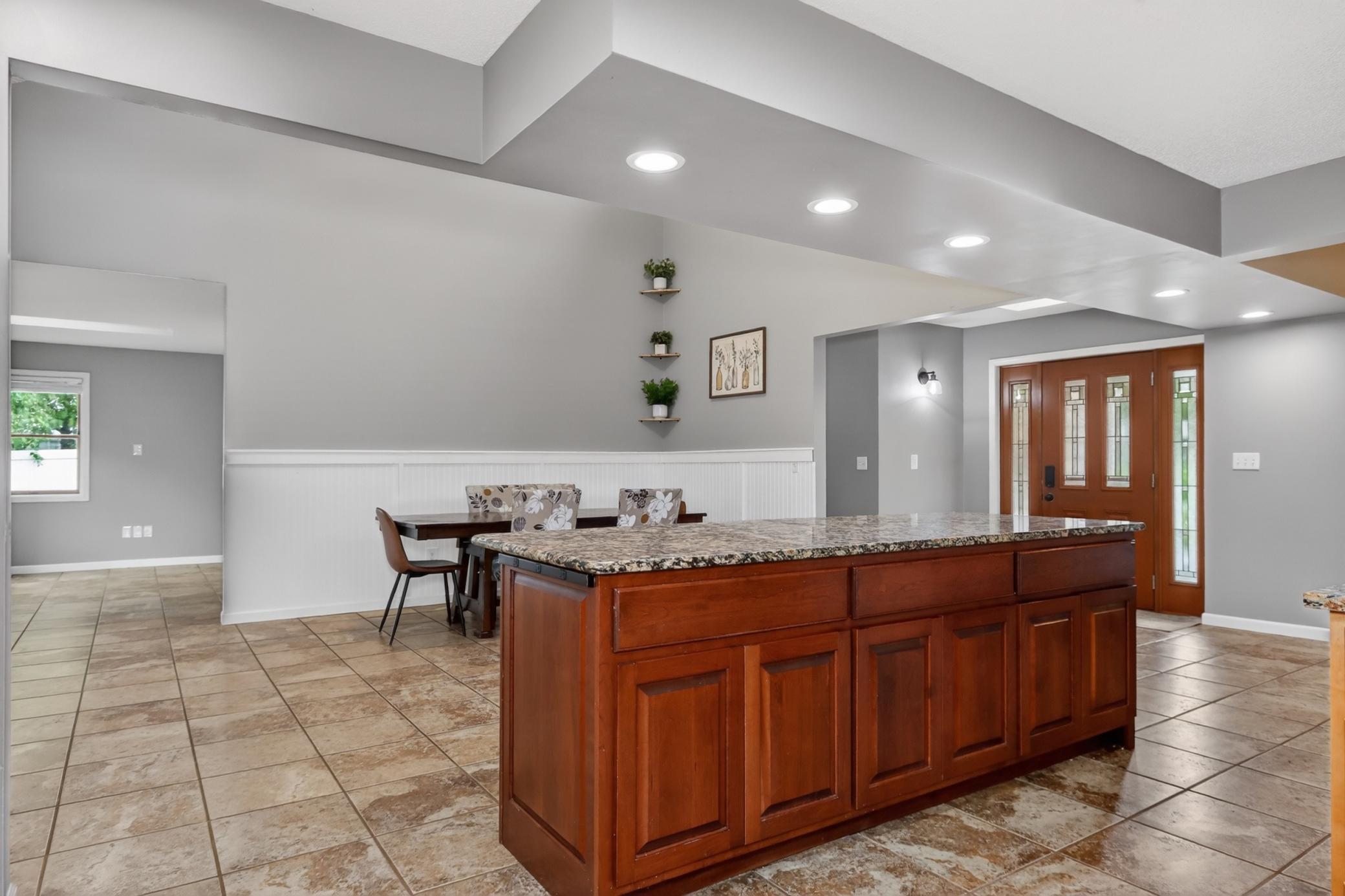 1993 single family home for sale at 33107 Chippewa Drive in Grand Rapids, MN — 4 bed, 2 bath (photo 20 of 52)