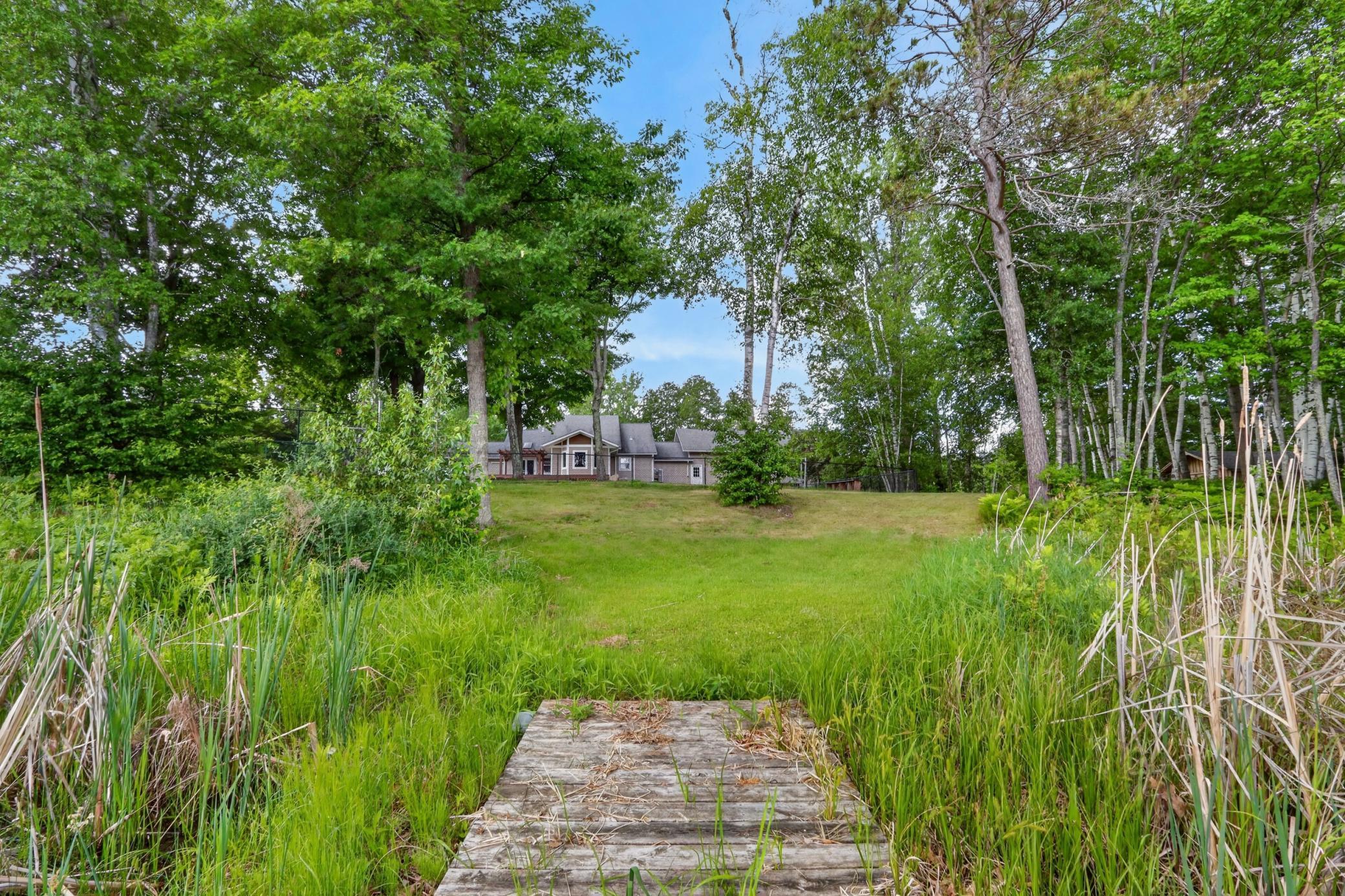 1993 single family home for sale at 33107 Chippewa Drive in Grand Rapids, MN — 4 bed, 2 bath (photo 4 of 52)
