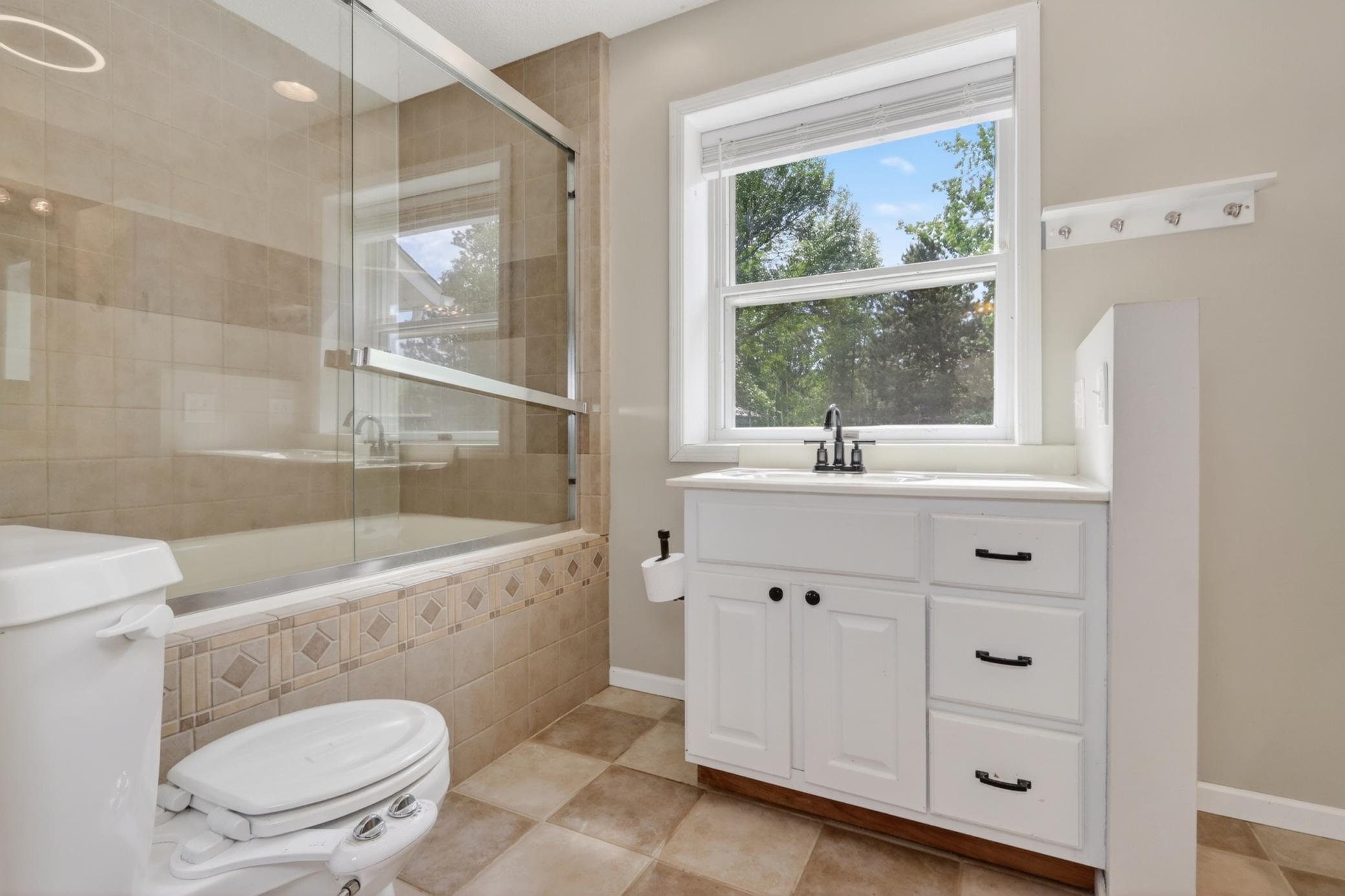 1993 single family home for sale at 33107 Chippewa Drive in Grand Rapids, MN — 4 bed, 2 bath (photo 32 of 52)