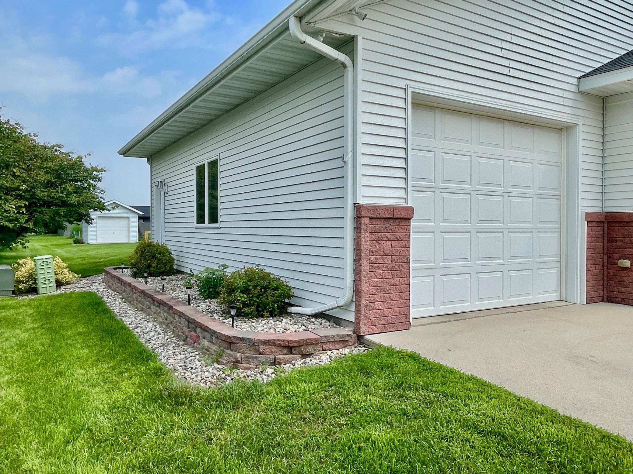2005 single family home for sale at 1410 Mendenhall Avenue in Breckenridge, MN — 6 bed, 3 bath (photo 12 of 49)