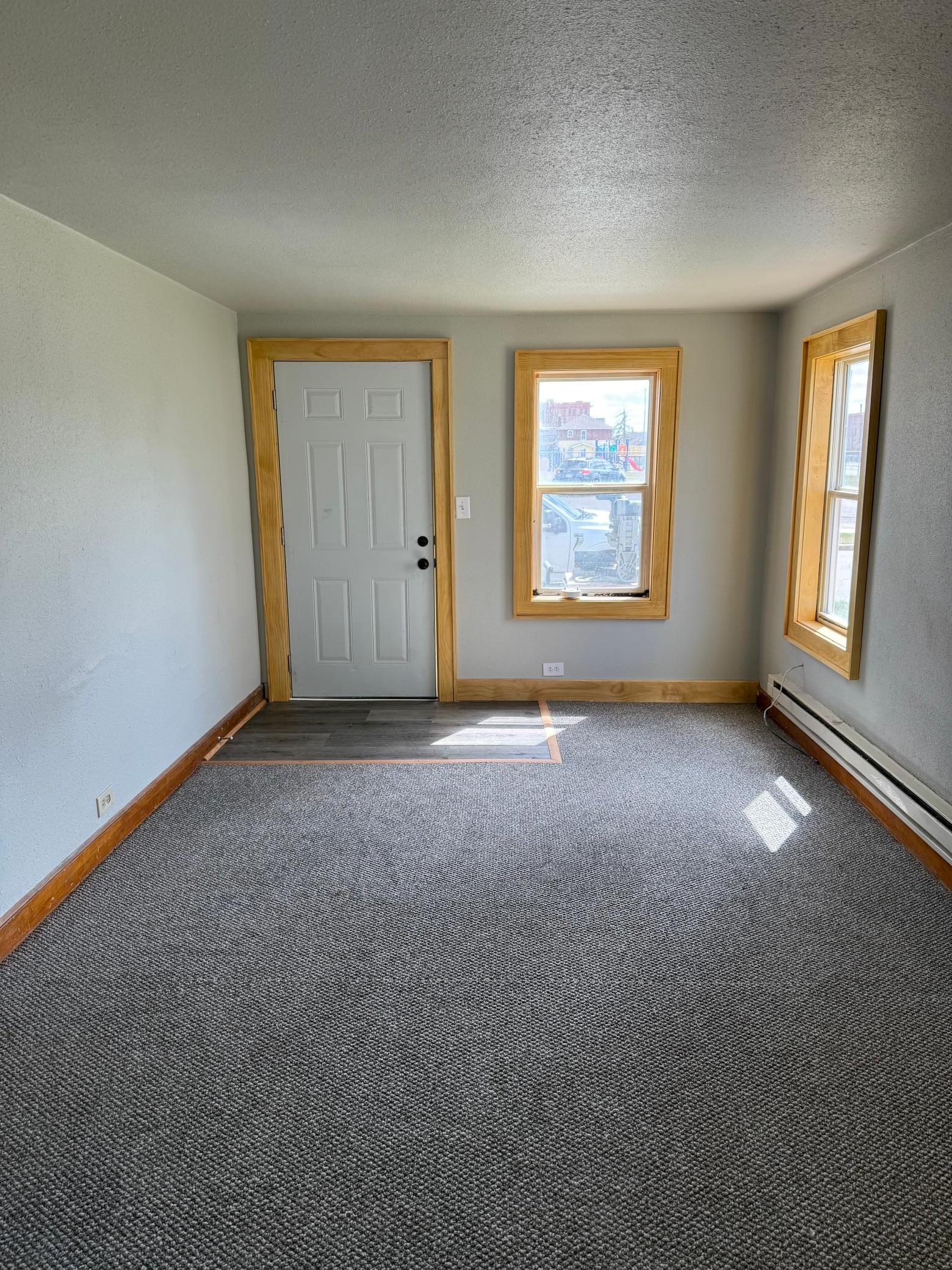 1920 triplex for sale at 215 9th Street NW in Bemidji, MN — 6 bed, 3 bath (photo 17 of 31)