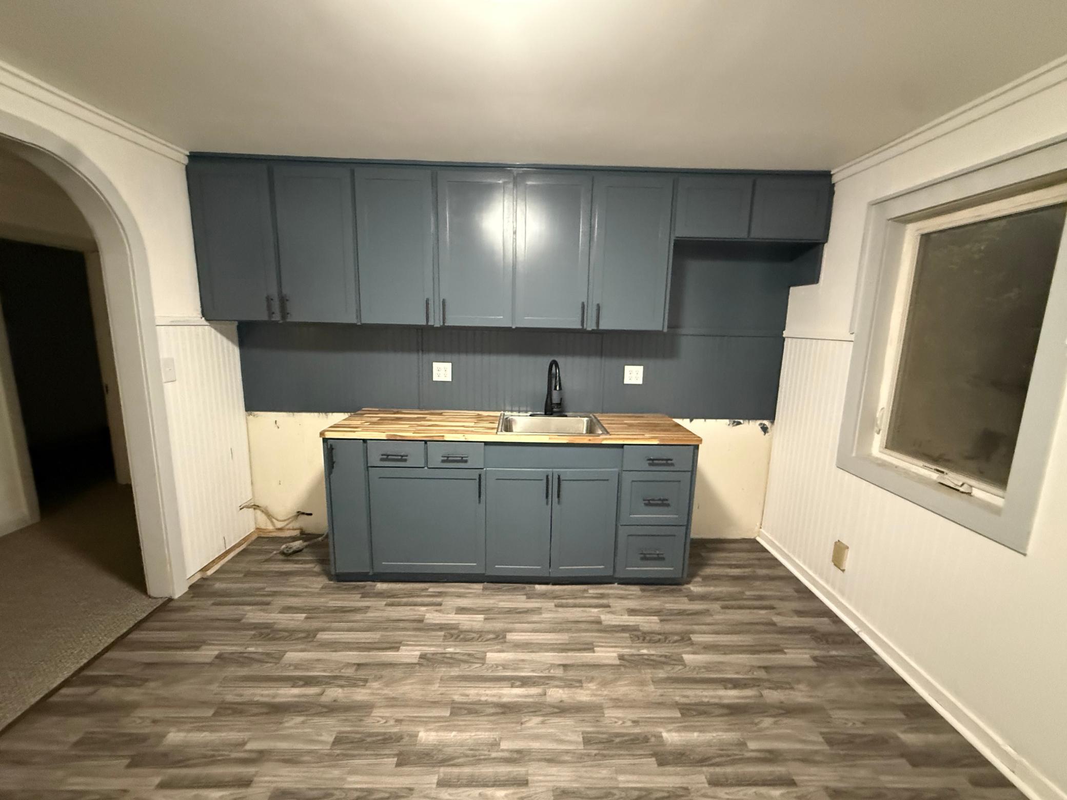1920 triplex for sale at 215 9th Street NW in Bemidji, MN — 6 bed, 3 bath (photo 21 of 31)