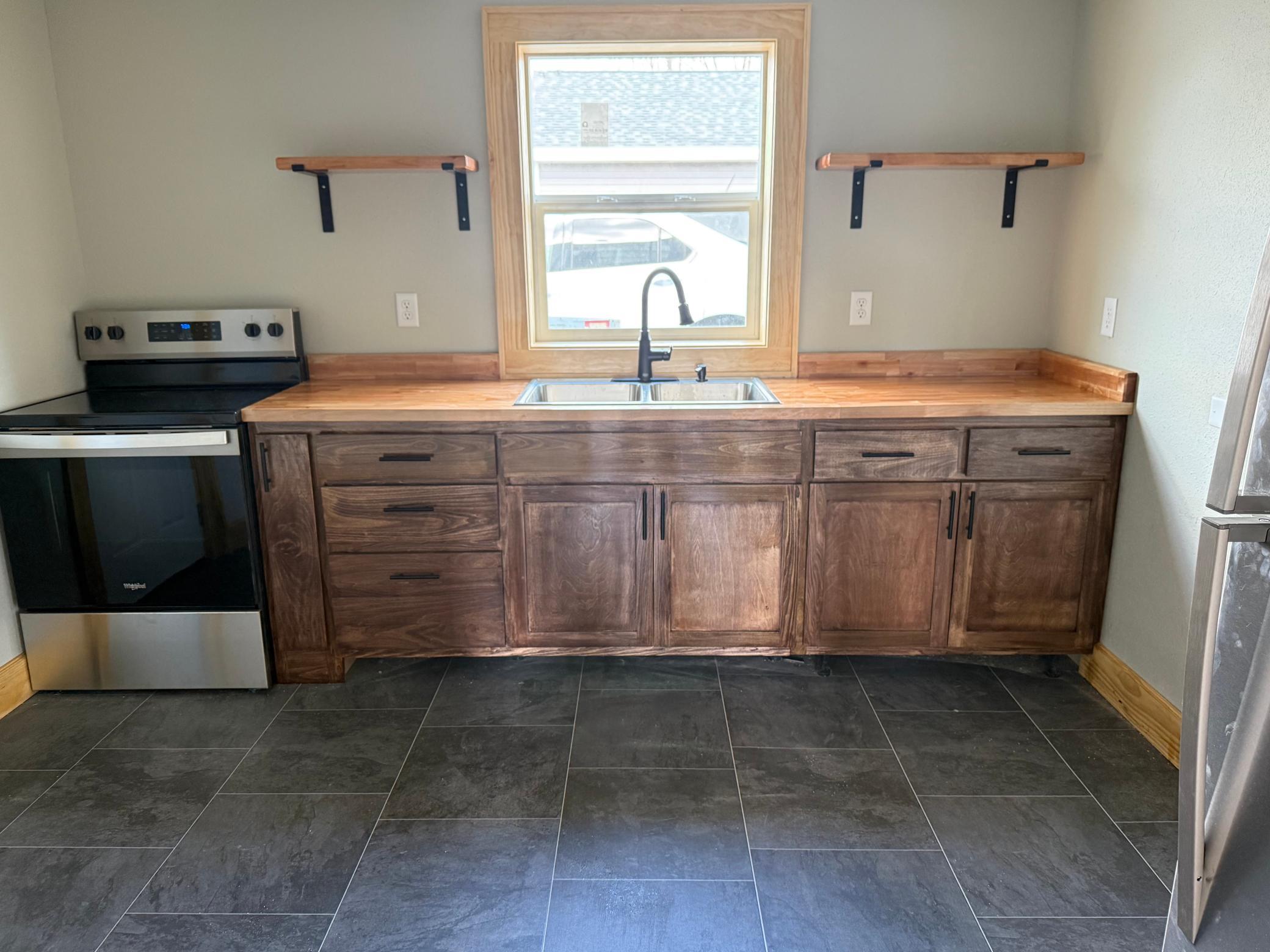 1920 triplex for sale at 215 9th Street NW in Bemidji, MN — 6 bed, 3 bath (photo 10 of 31)