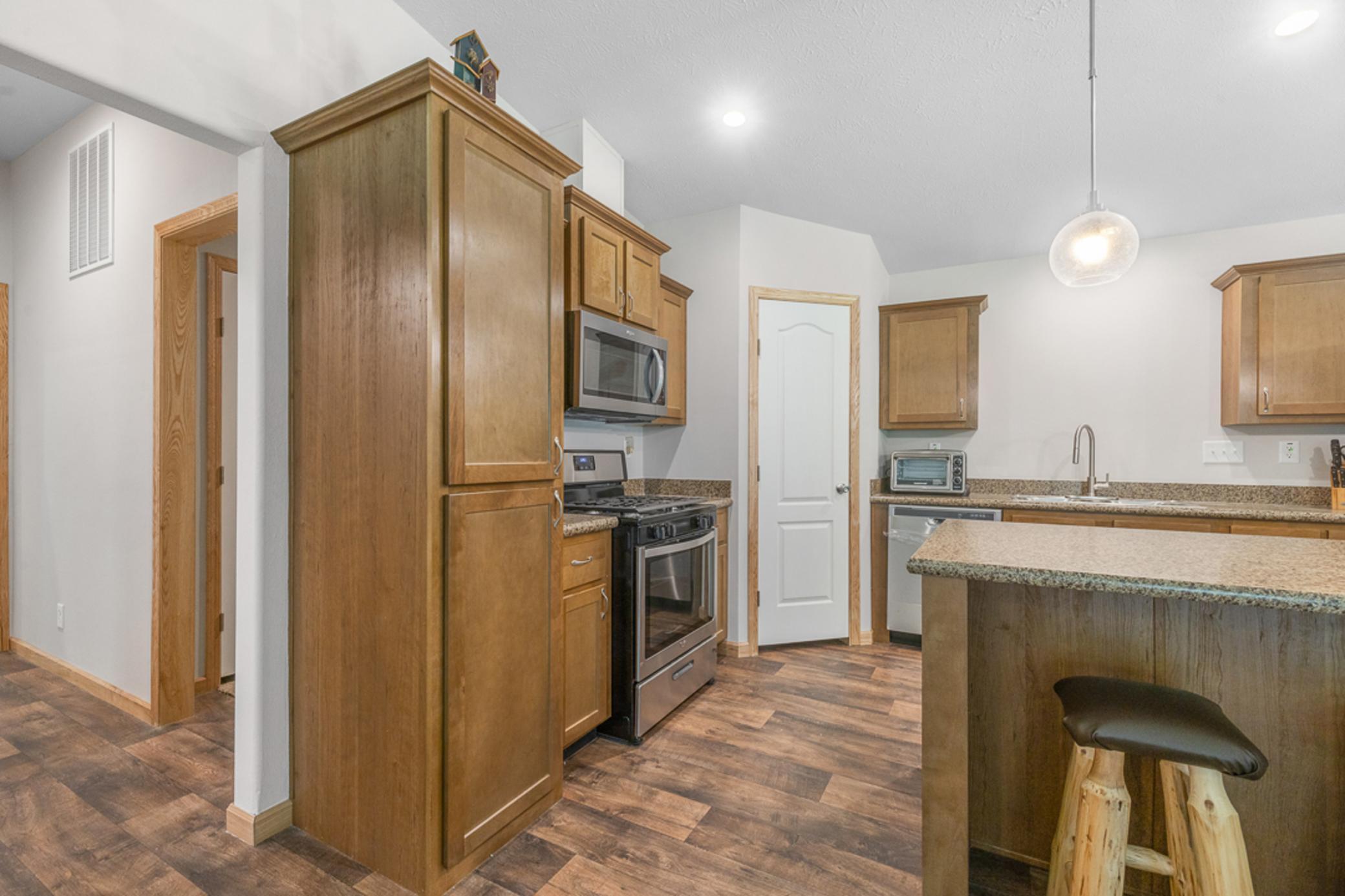 2021 single family home for sale at 3583 Pine Ridge Road in Brainerd, MN — 2 bed, 2 bath (photo 8 of 26)