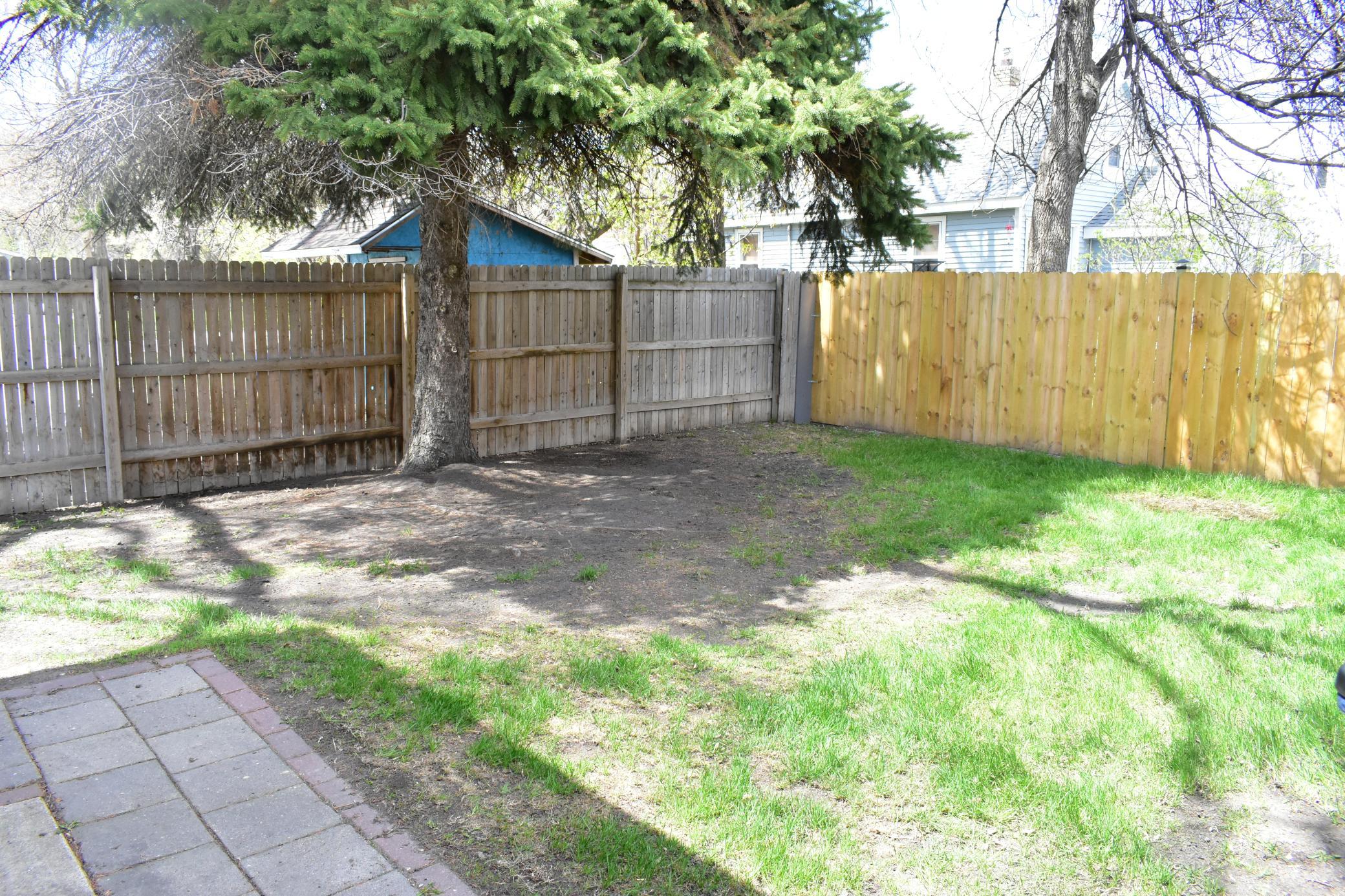 1404 2nd Avenue N, Moorhead MN 56560 - Photo 3 of 20