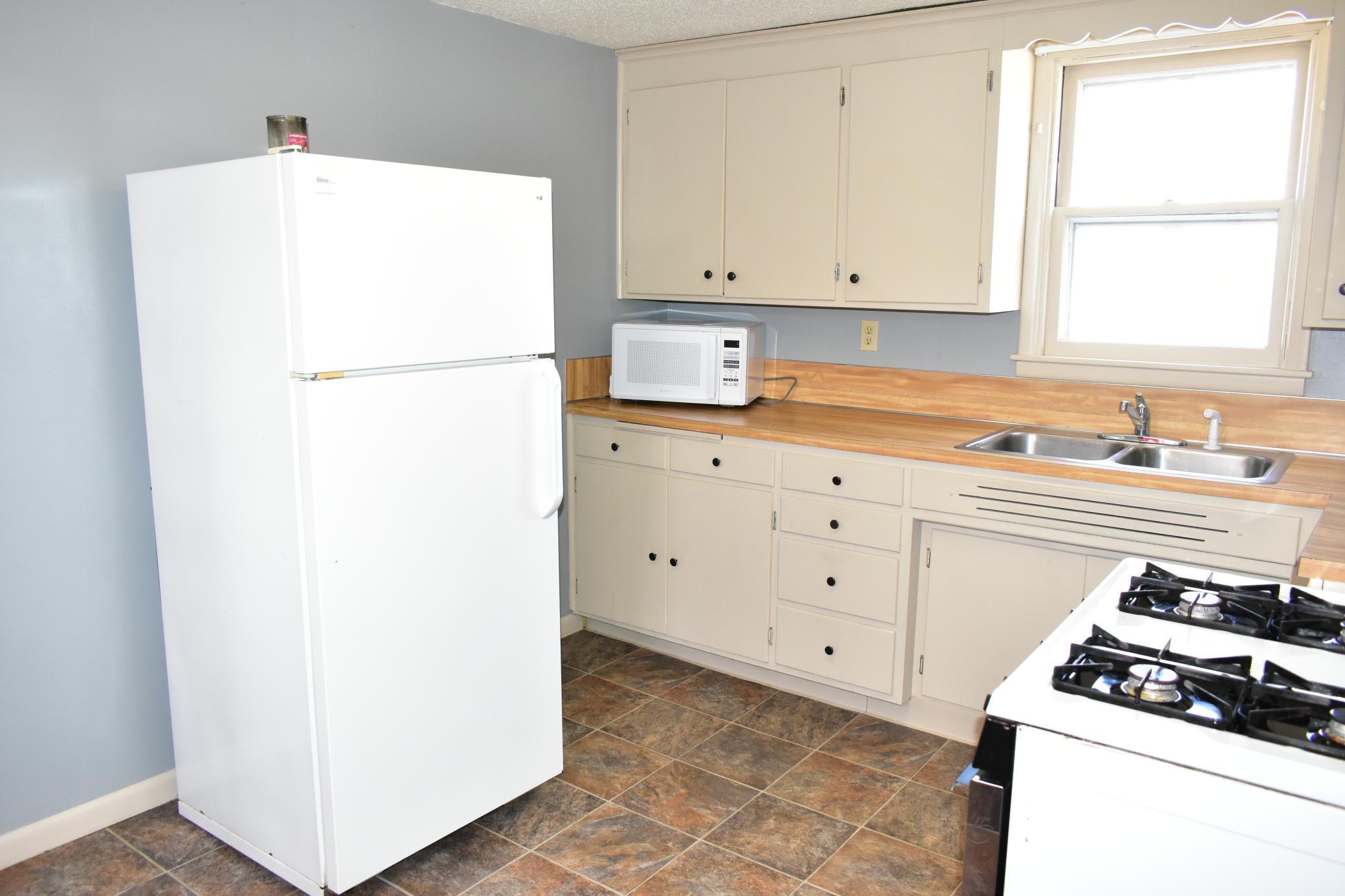 1404 2nd Avenue N, Moorhead MN 56560 - Photo 9 of 20