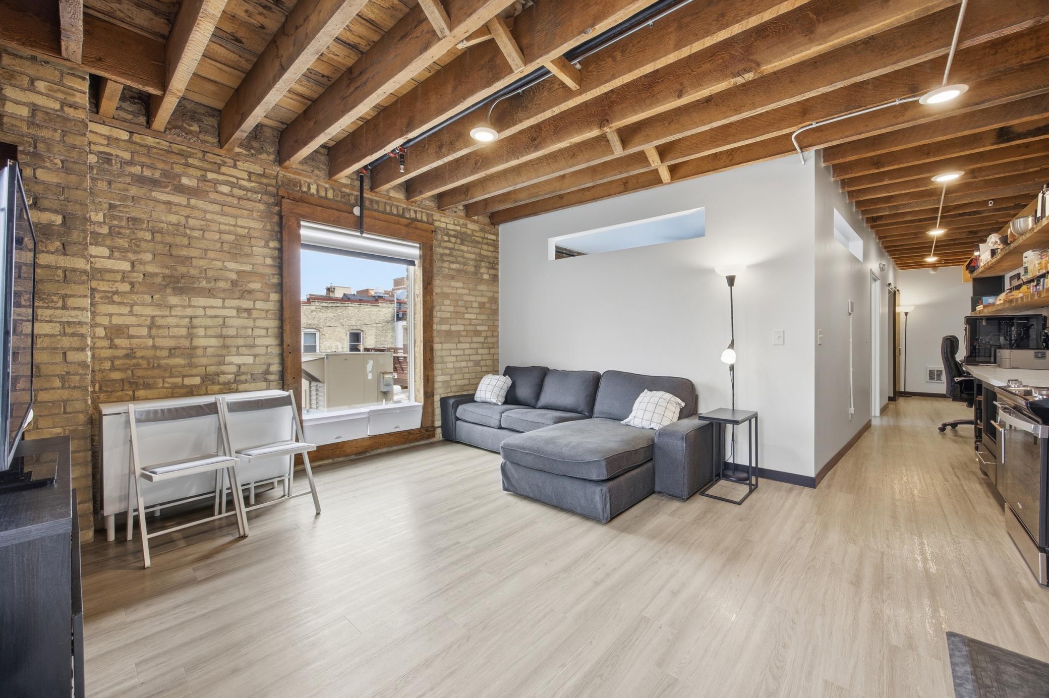 1907 condo for sale at 627 Northern Pacific Avenue N, Unit 206 in Fargo, ND — 1 bed, 1 bath (photo 6 of 16)