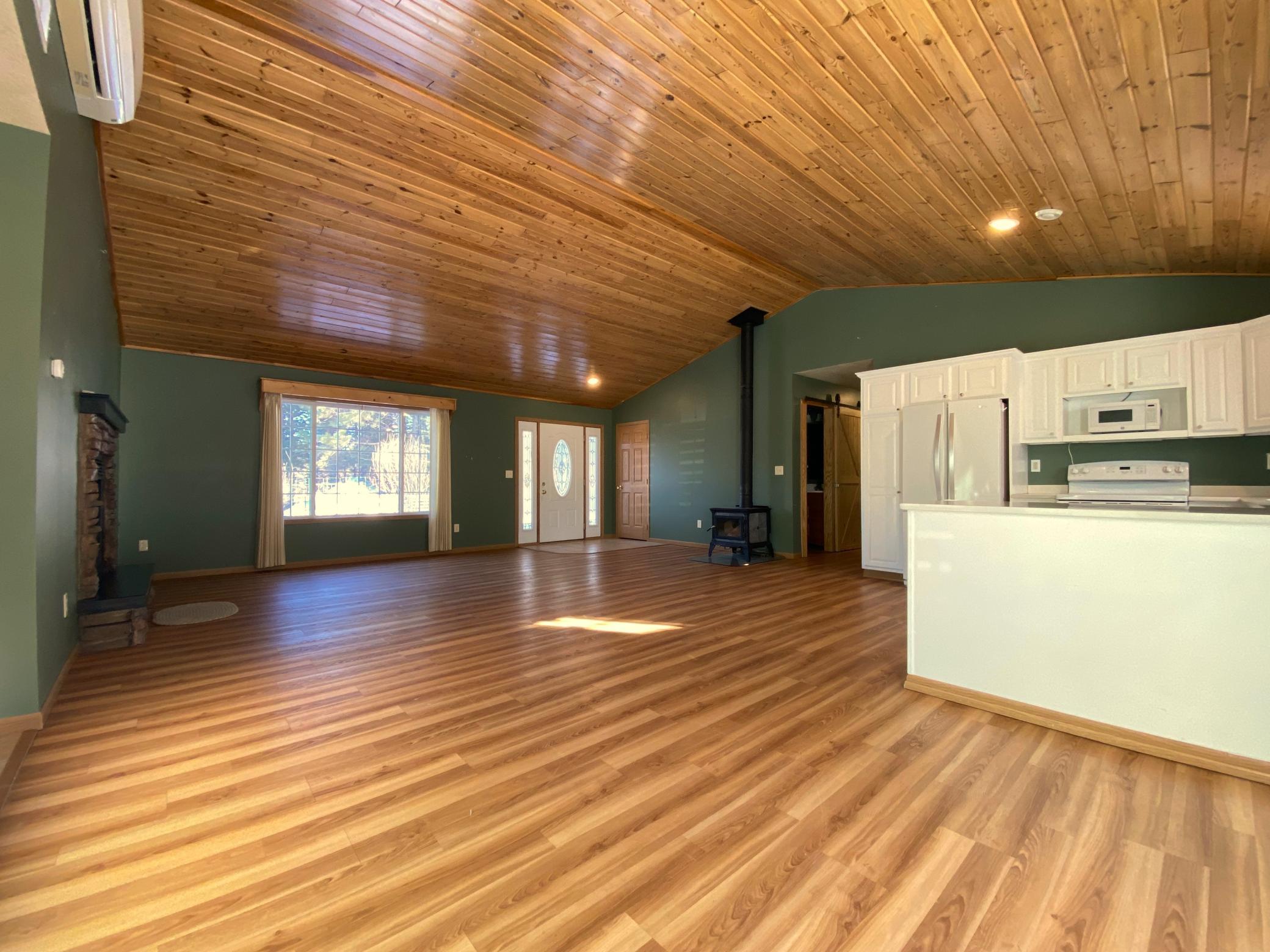 2007 single family home for sale at 309 Birch Court in Park Rapids, MN — 3 bed, 3 bath (photo 10 of 25)
