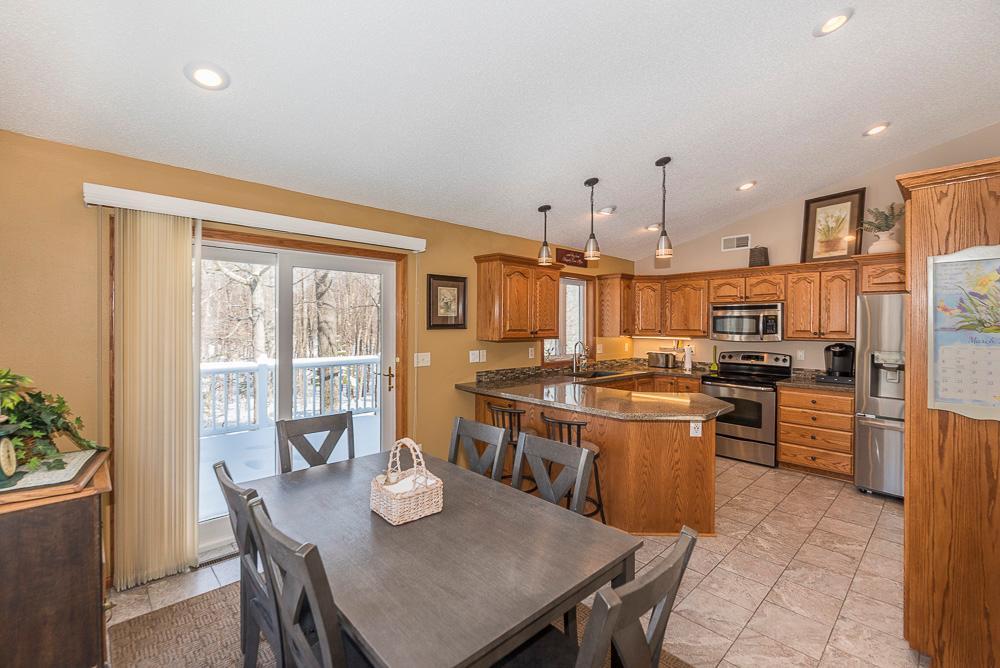 2004 single family home for sale at 8080 County Road 127 in Brainerd, MN — 4 bed, 3 bath (photo 11 of 50)