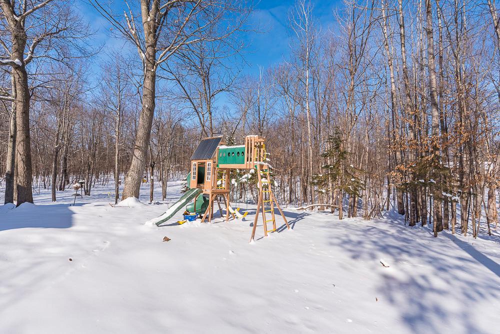 2004 single family home for sale at 8080 County Road 127 in Brainerd, MN — 4 bed, 3 bath (photo 3 of 50)