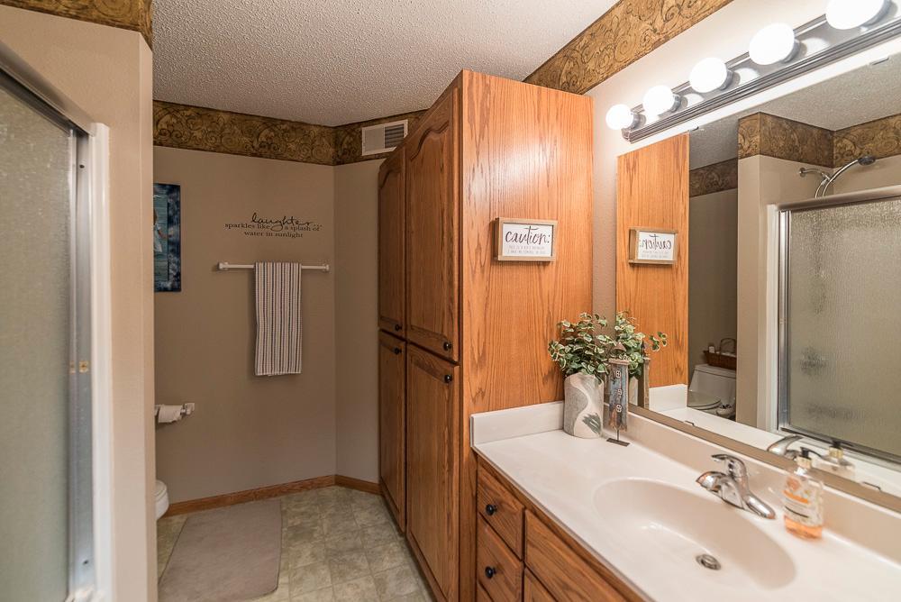2004 single family home for sale at 8080 County Road 127 in Brainerd, MN — 4 bed, 3 bath (photo 24 of 50)