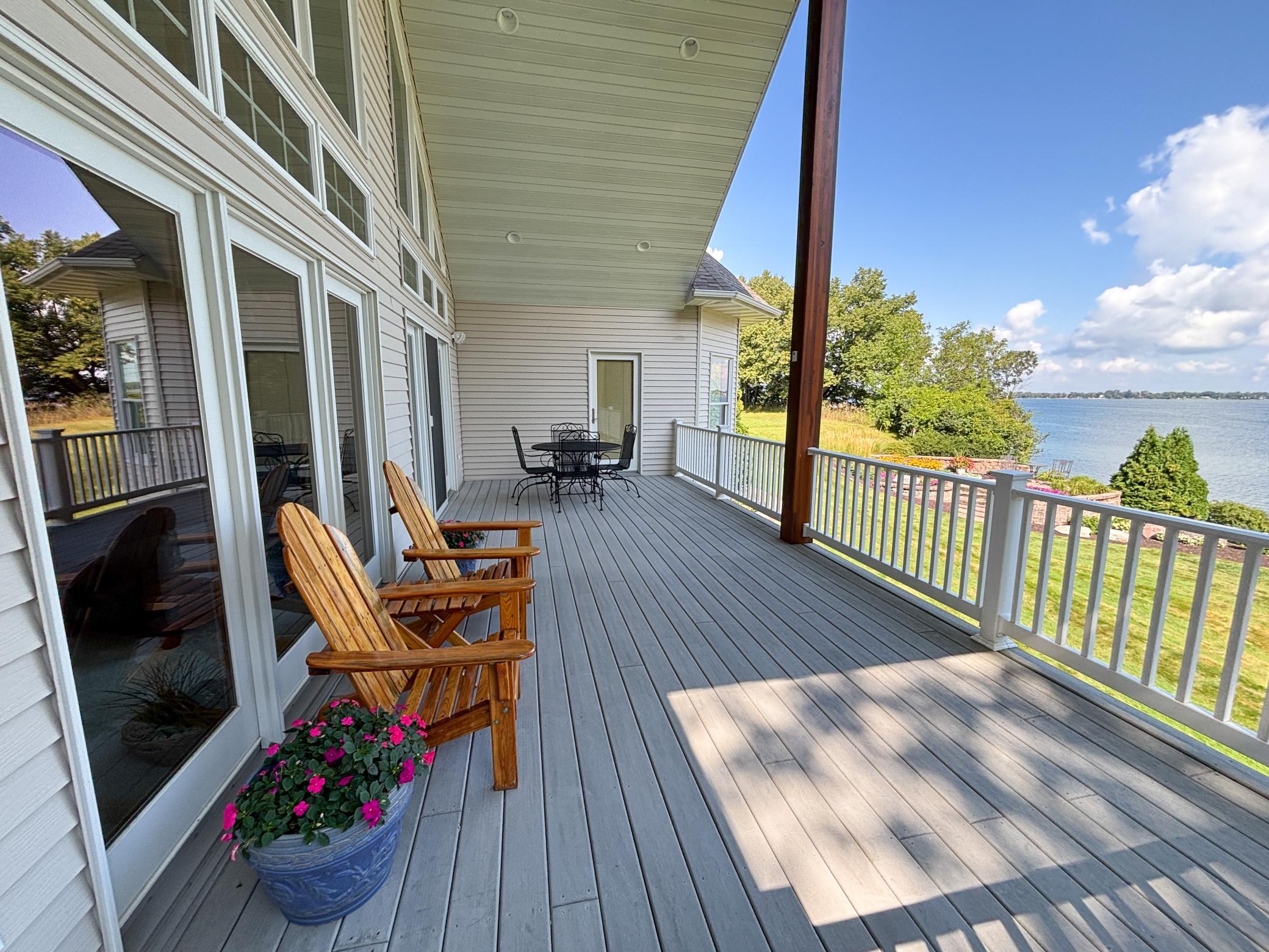 2004 single family home for sale at 521 E Summit Street in Battle Lake, MN — 4 bed, 3 bath (photo 2 of 78)