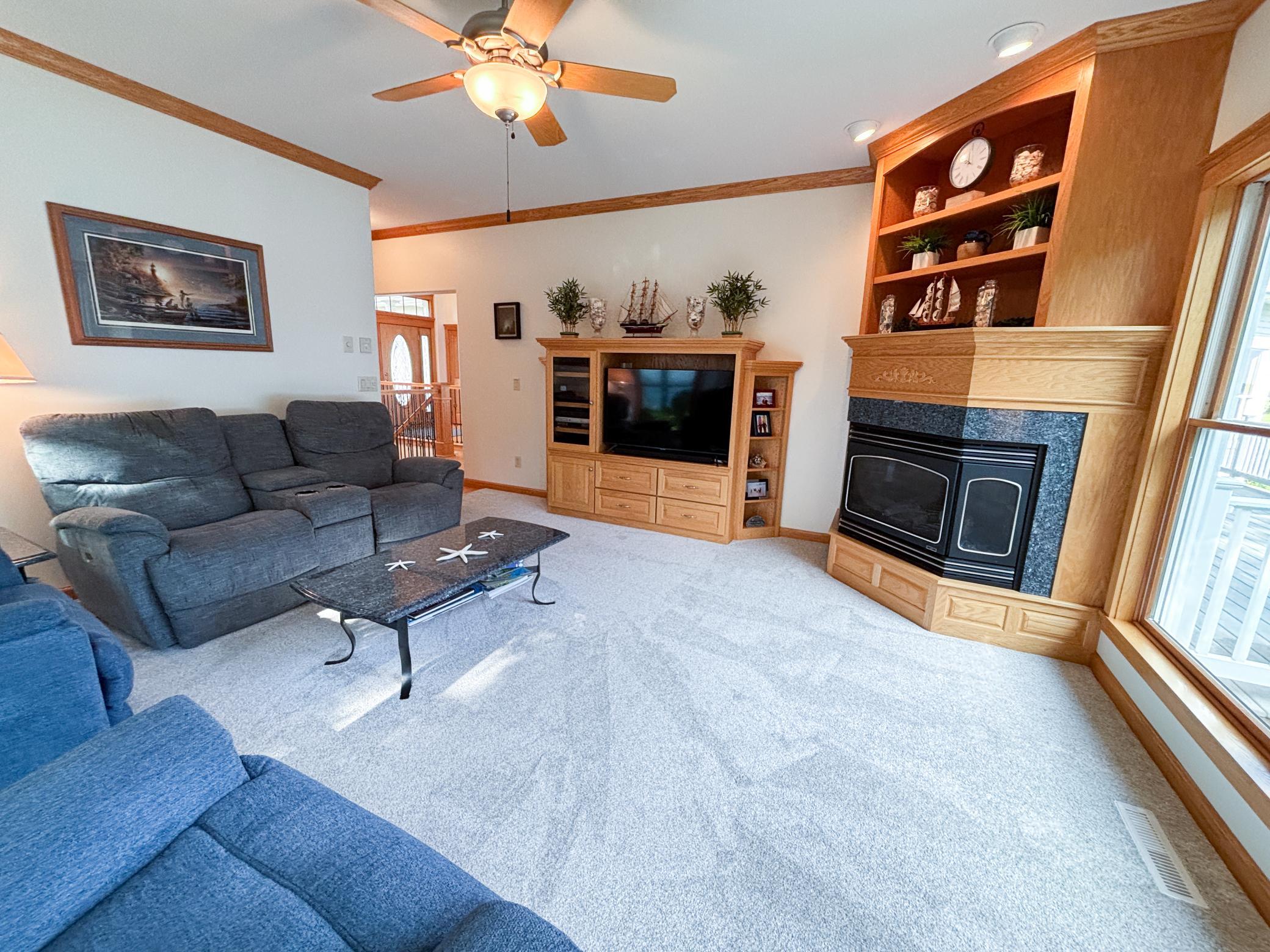 2004 single family home for sale at 521 E Summit Street in Battle Lake, MN — 4 bed, 3 bath (photo 17 of 78)