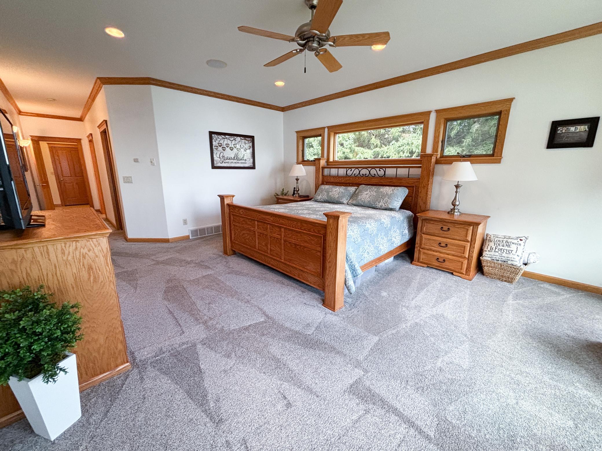 2004 single family home for sale at 521 E Summit Street in Battle Lake, MN — 4 bed, 3 bath (photo 19 of 78)