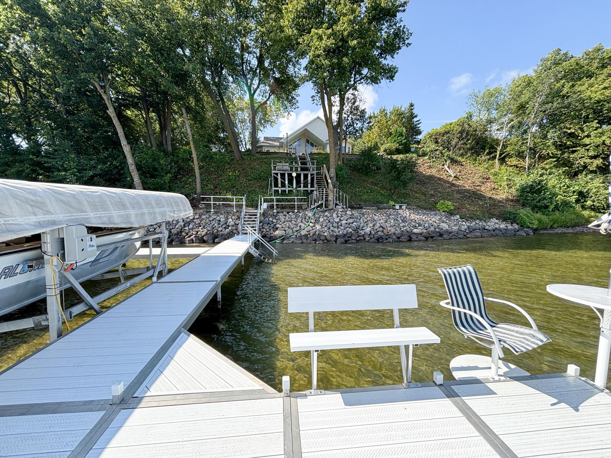 2004 single family home for sale at 521 E Summit Street in Battle Lake, MN — 4 bed, 3 bath (photo 5 of 78)