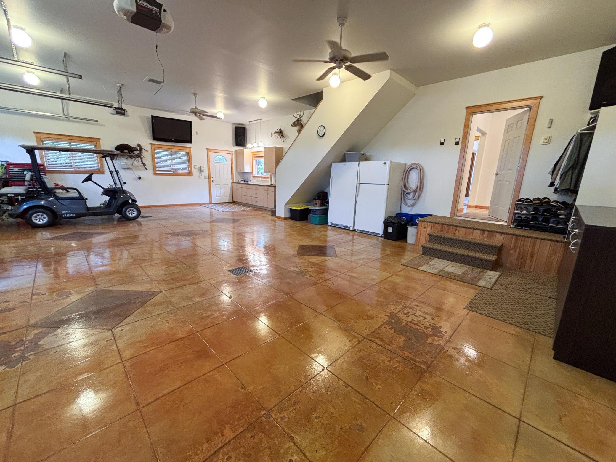 2004 single family home for sale at 521 E Summit Street in Battle Lake, MN — 4 bed, 3 bath (photo 41 of 78)
