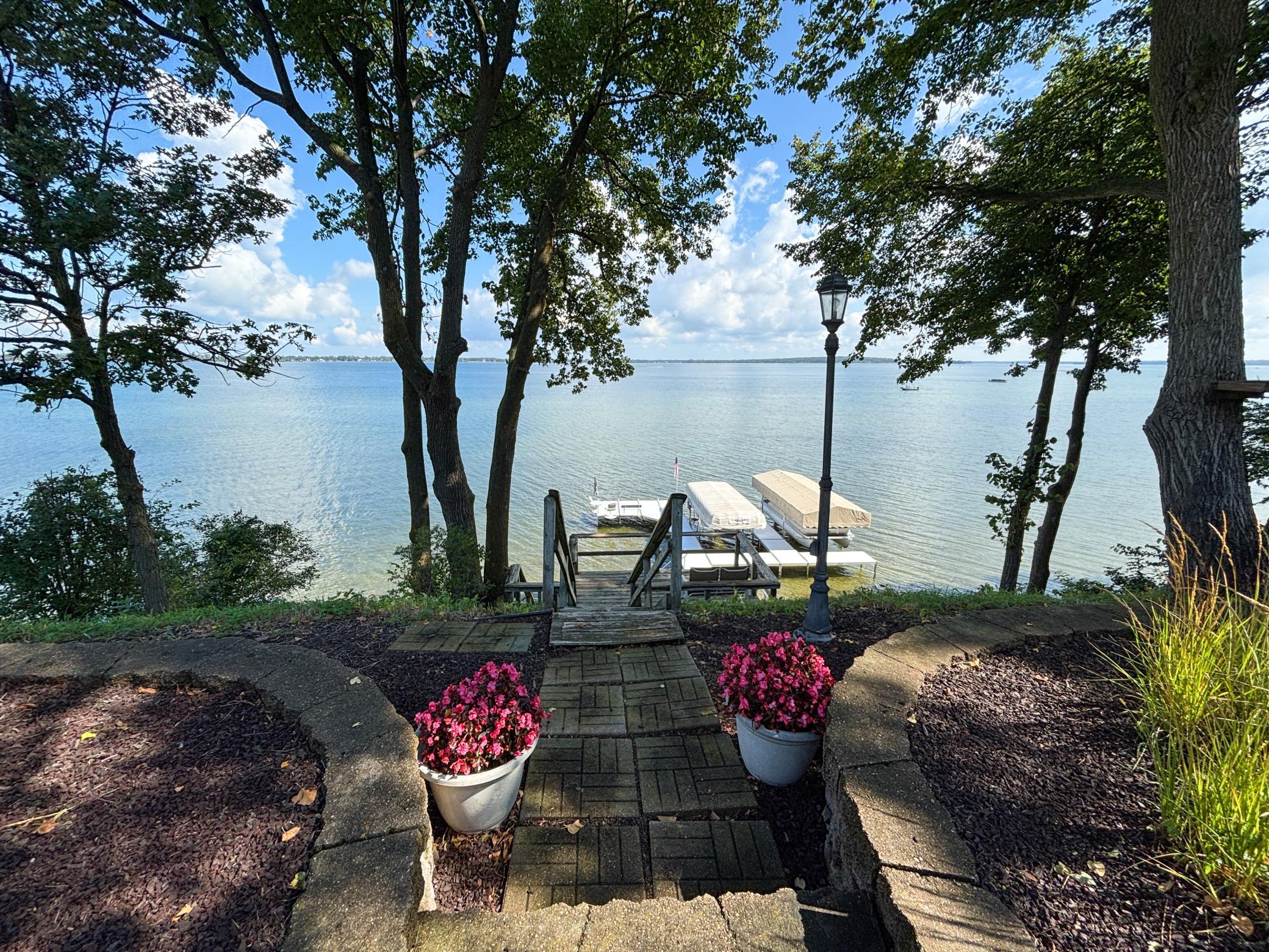 2004 single family home for sale at 521 E Summit Street in Battle Lake, MN — 4 bed, 3 bath (photo 42 of 78)