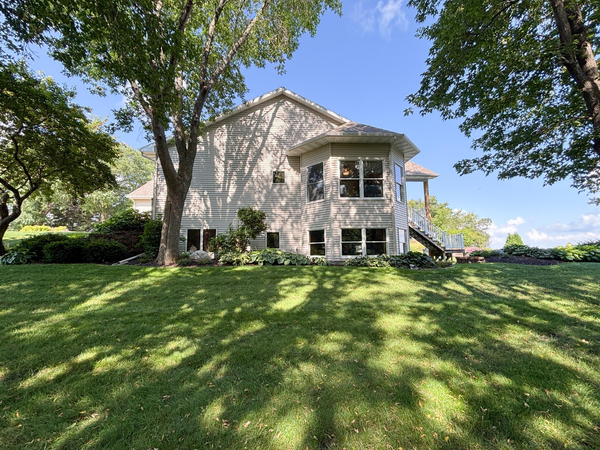 2004 single family home for sale at 521 E Summit Street in Battle Lake, MN — 4 bed, 3 bath (photo 51 of 78)